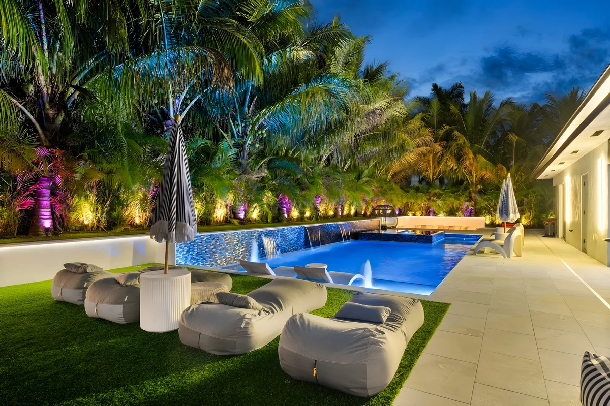 Home in Miami property photo 4
