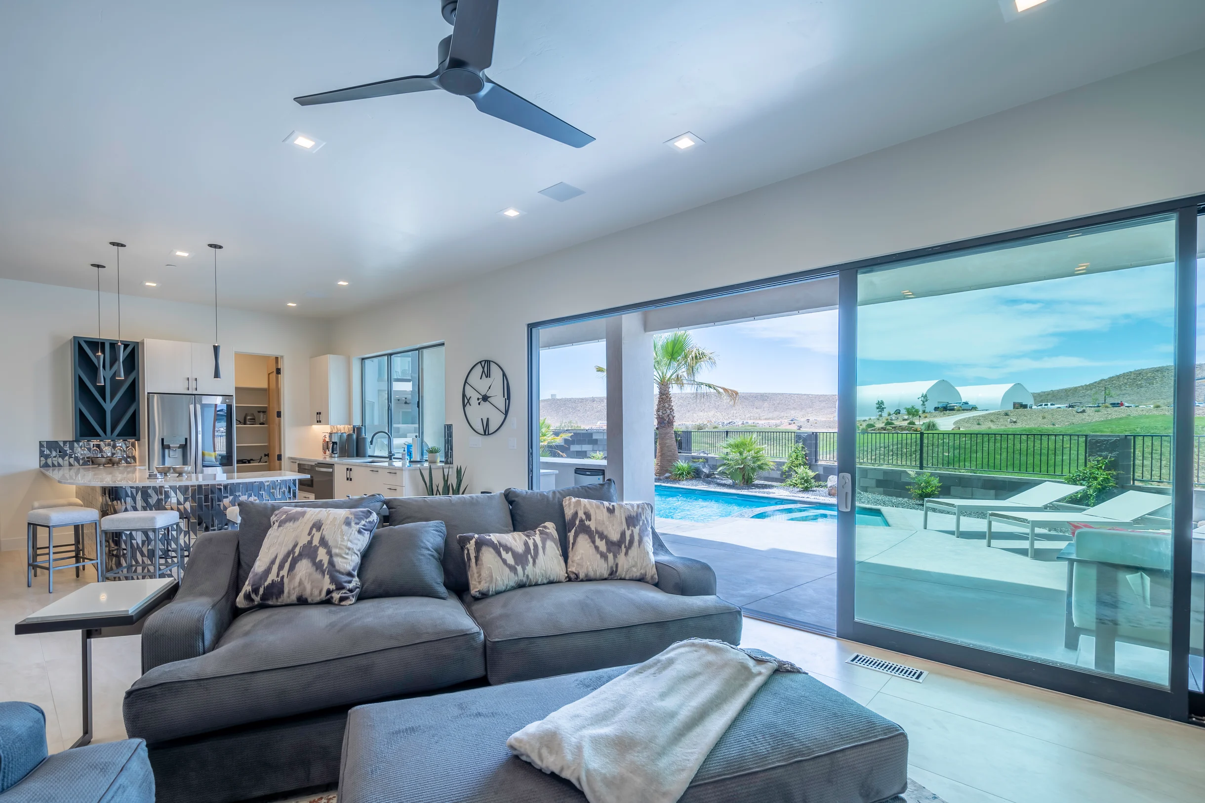 Wander Hurricane Desert #103