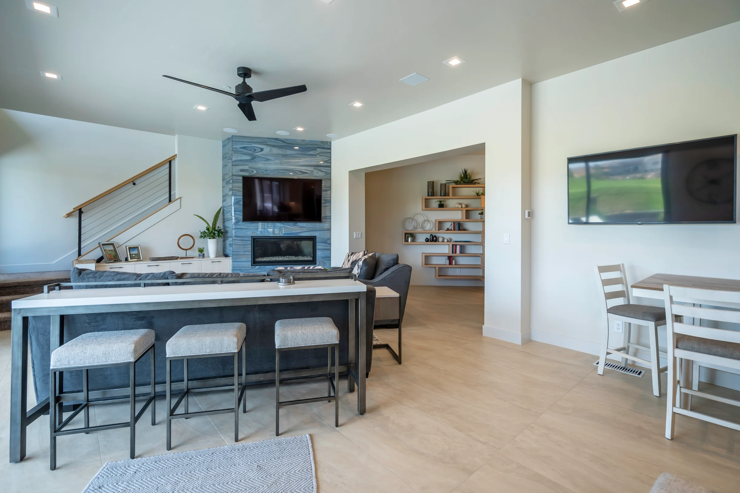 Wander Hurricane Desert #114