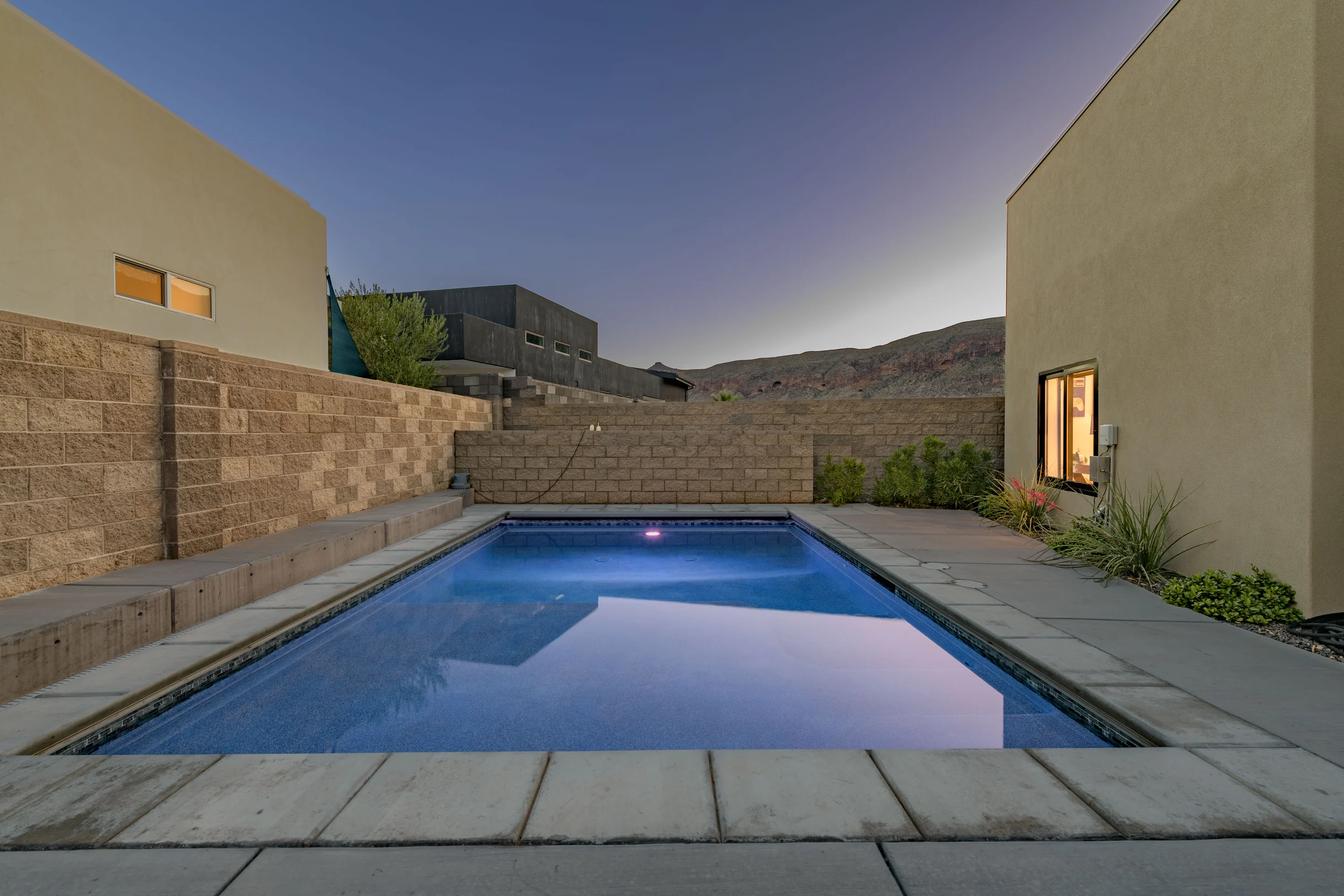 1450 - Paradise Retreat #113