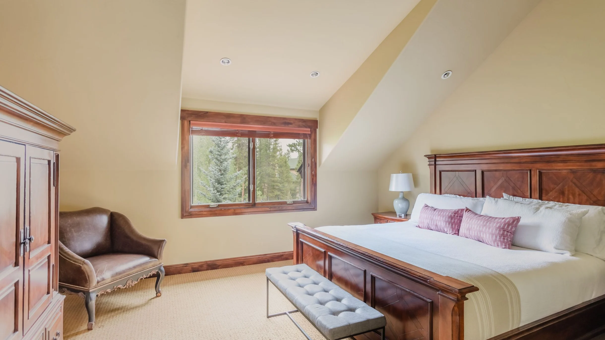 Wander Breckenridge Alpine Escape #51