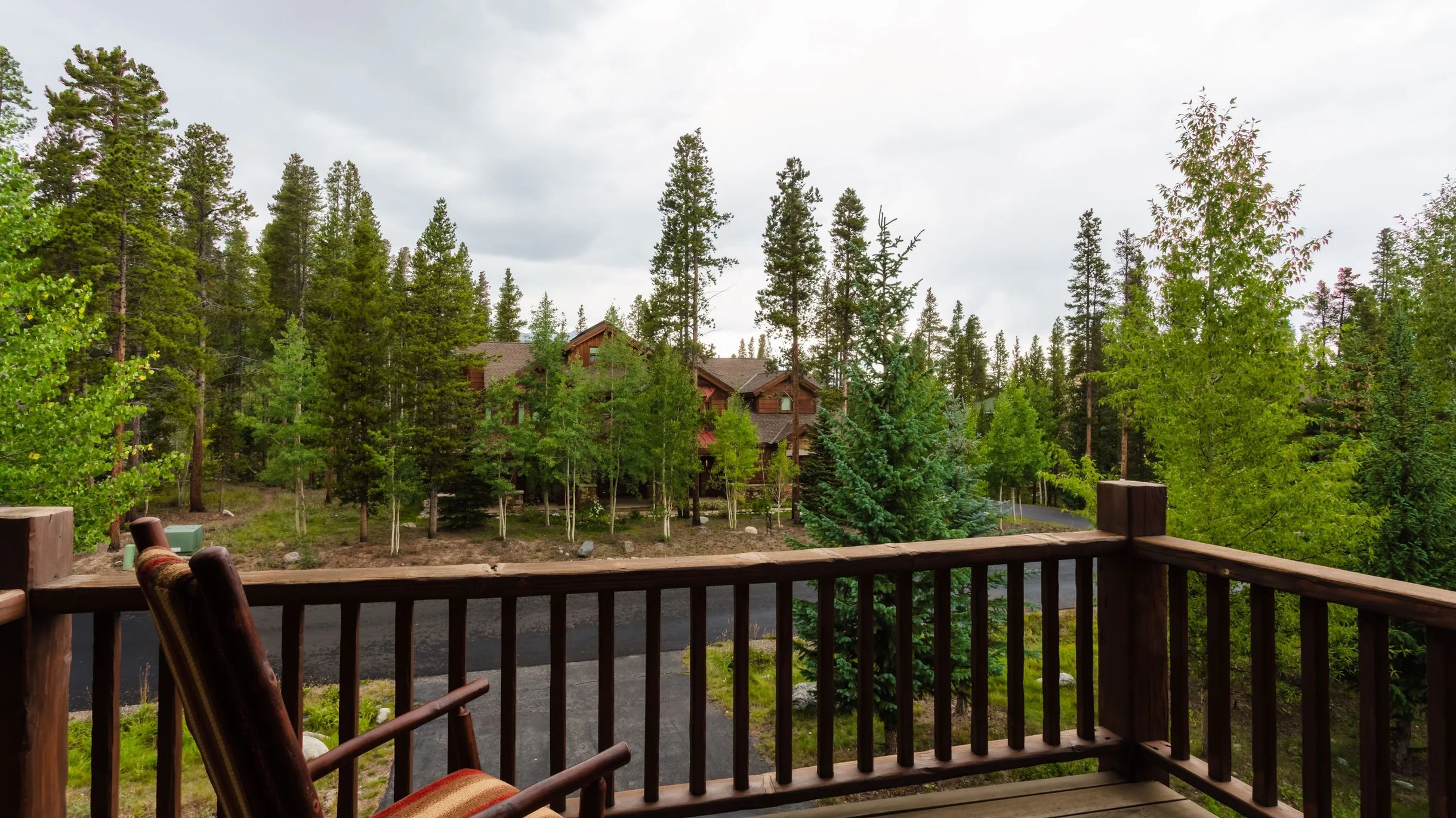 Wander Breckenridge Alpine Escape #60