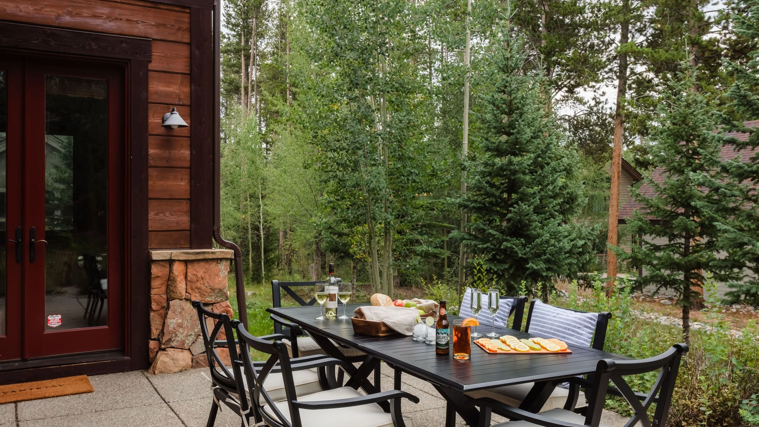 Wander Breckenridge Alpine Escape #59
