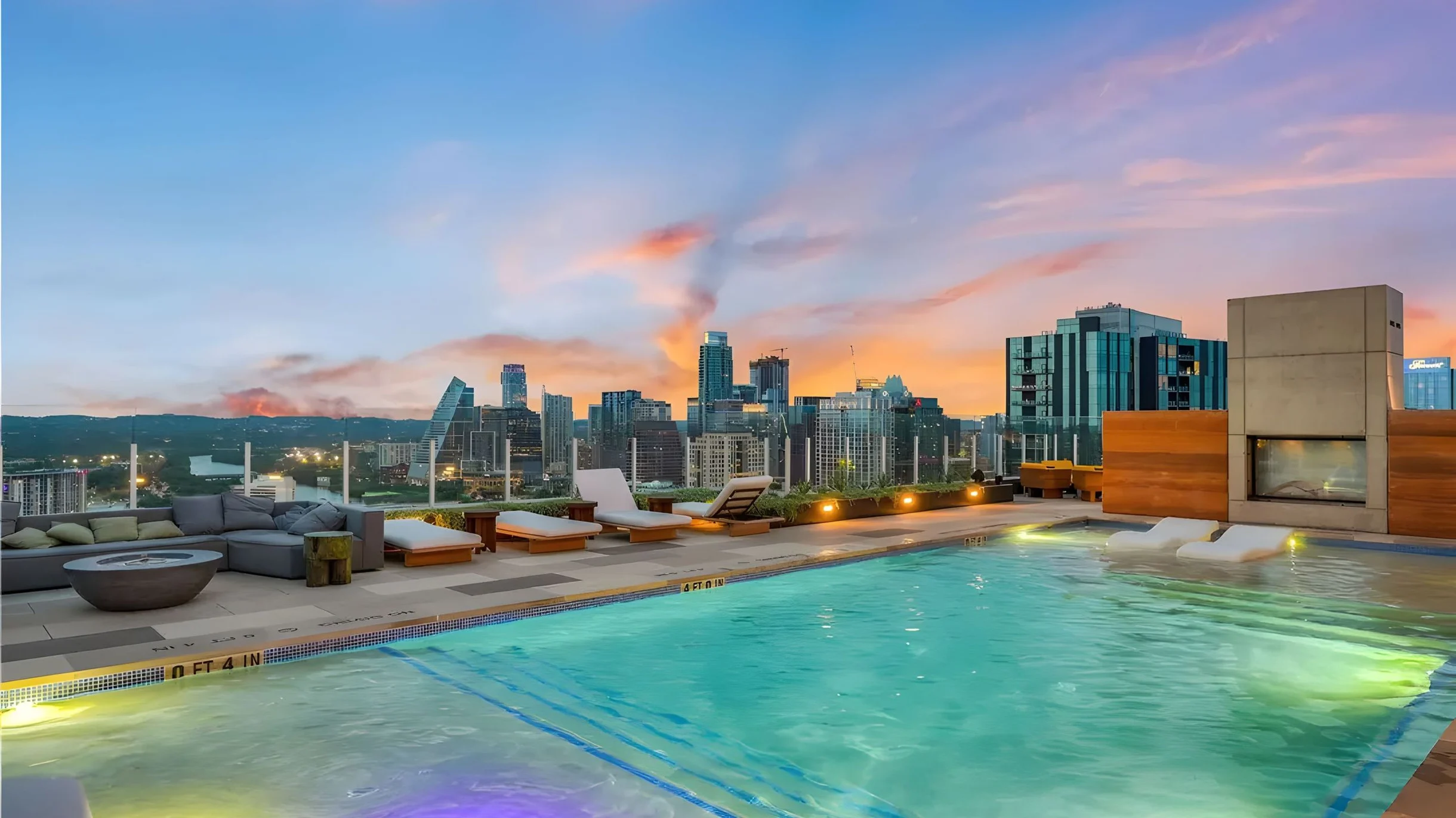 Wander Austin Highrise #34
