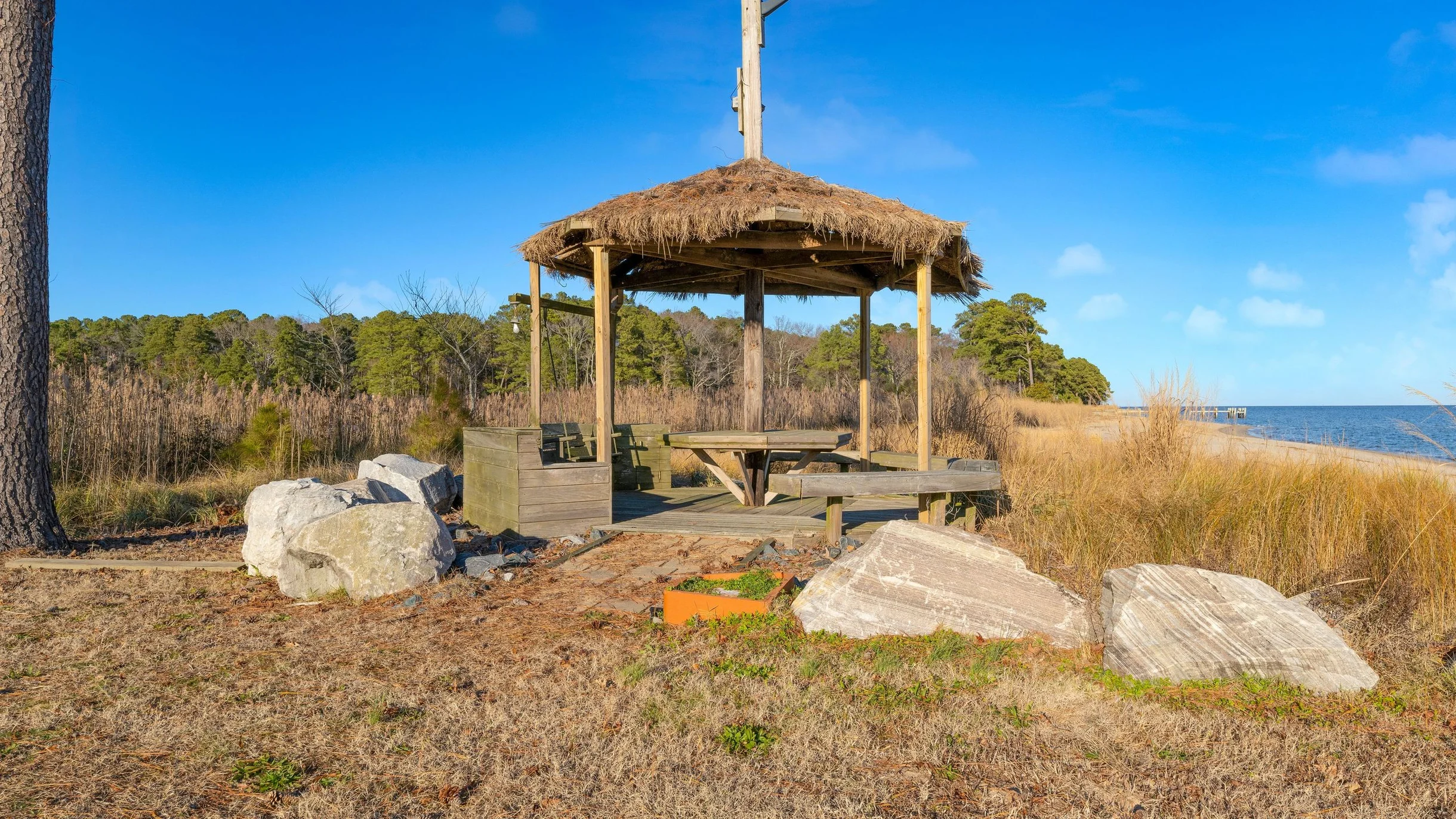 Wander Dameron Bayfront #95