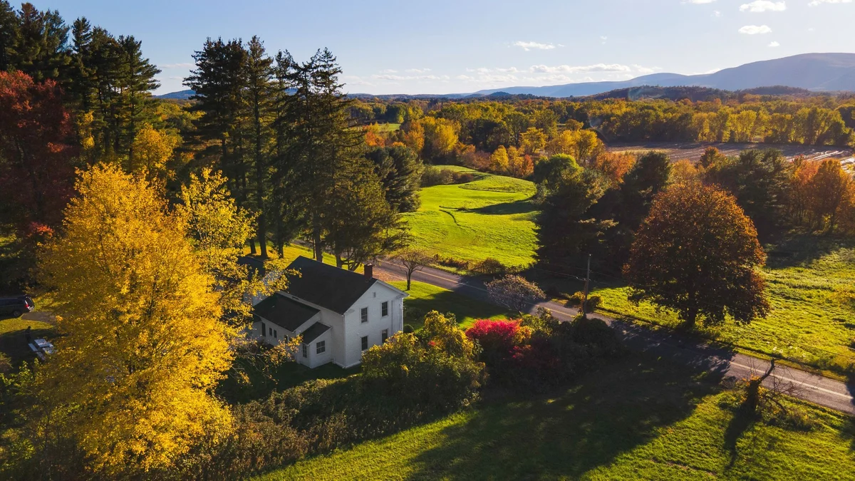 Wander Berkshires Estate #82