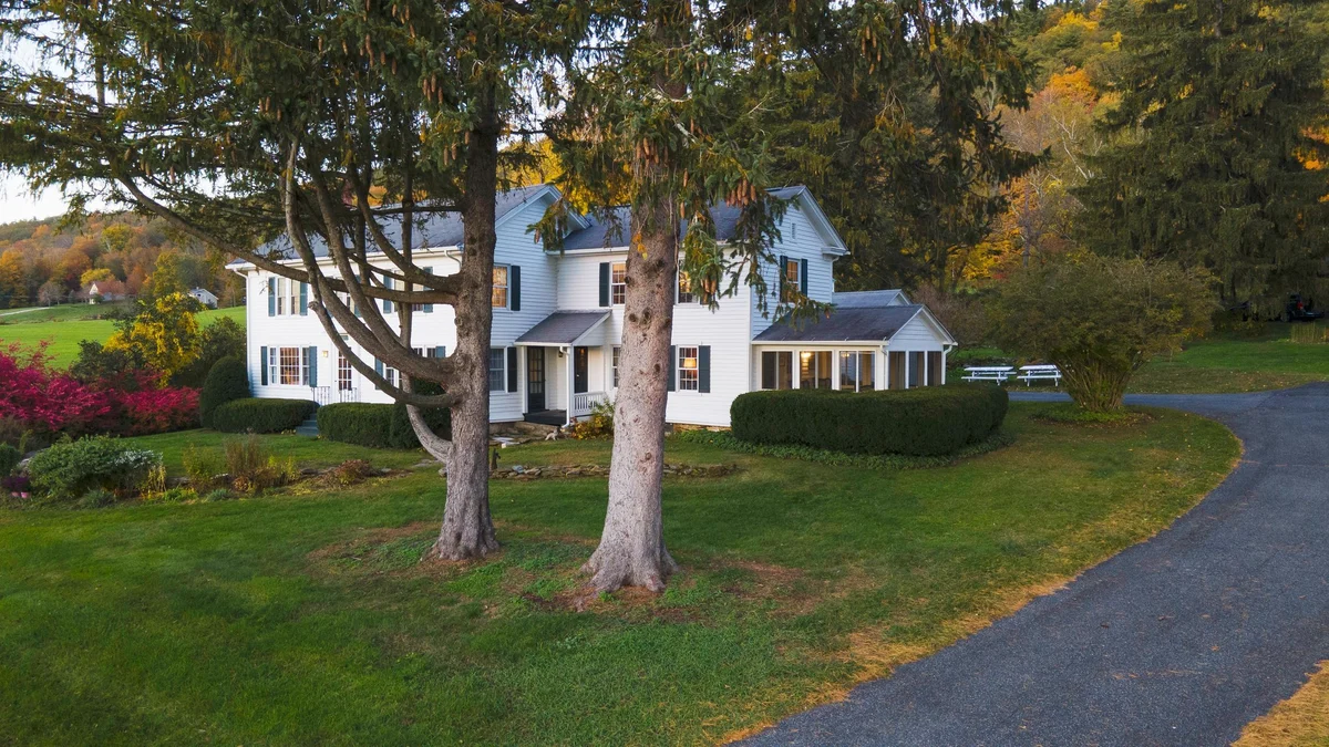 Wander Berkshires Estate #43