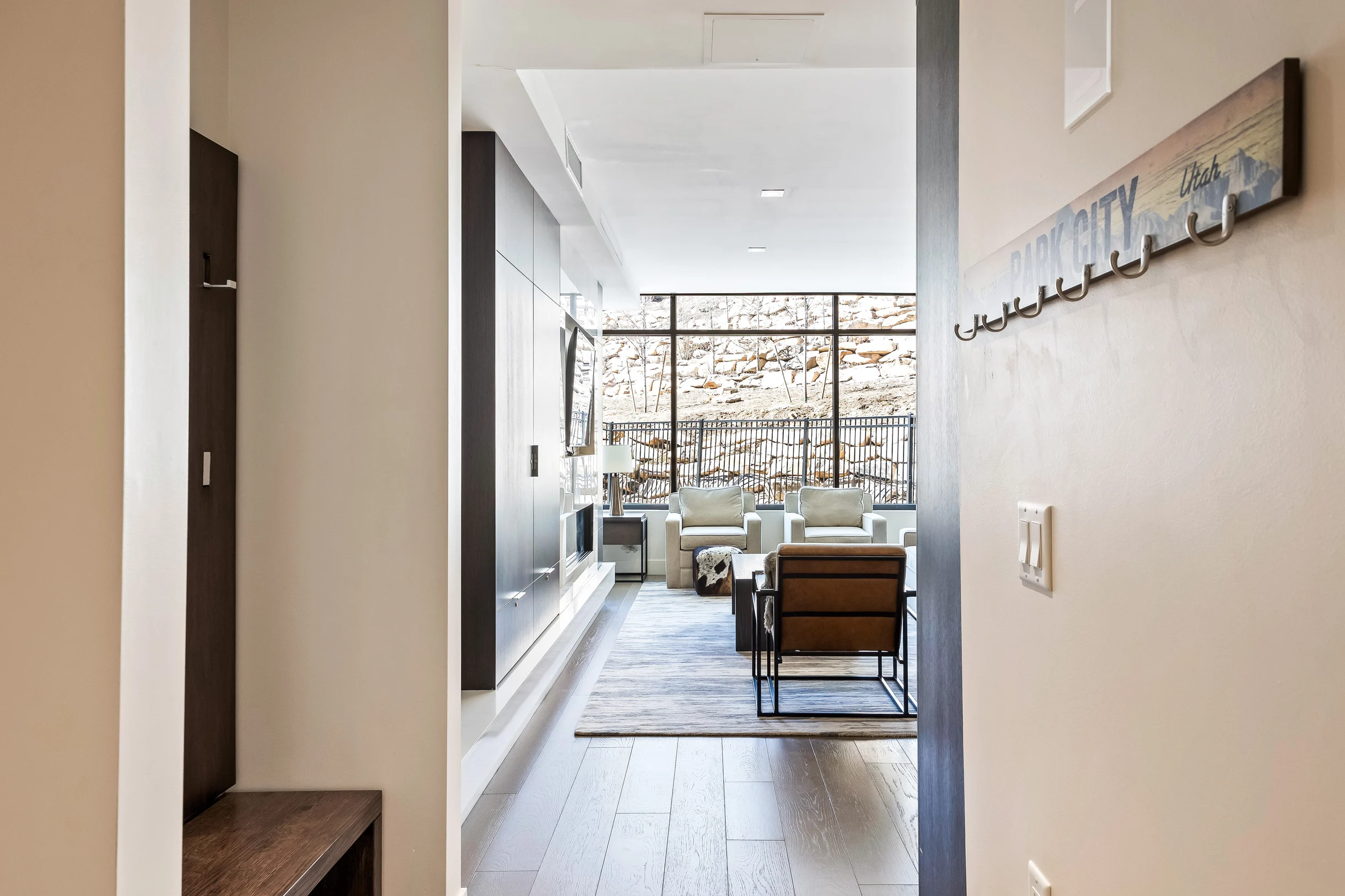 Wander Park City Glow #84