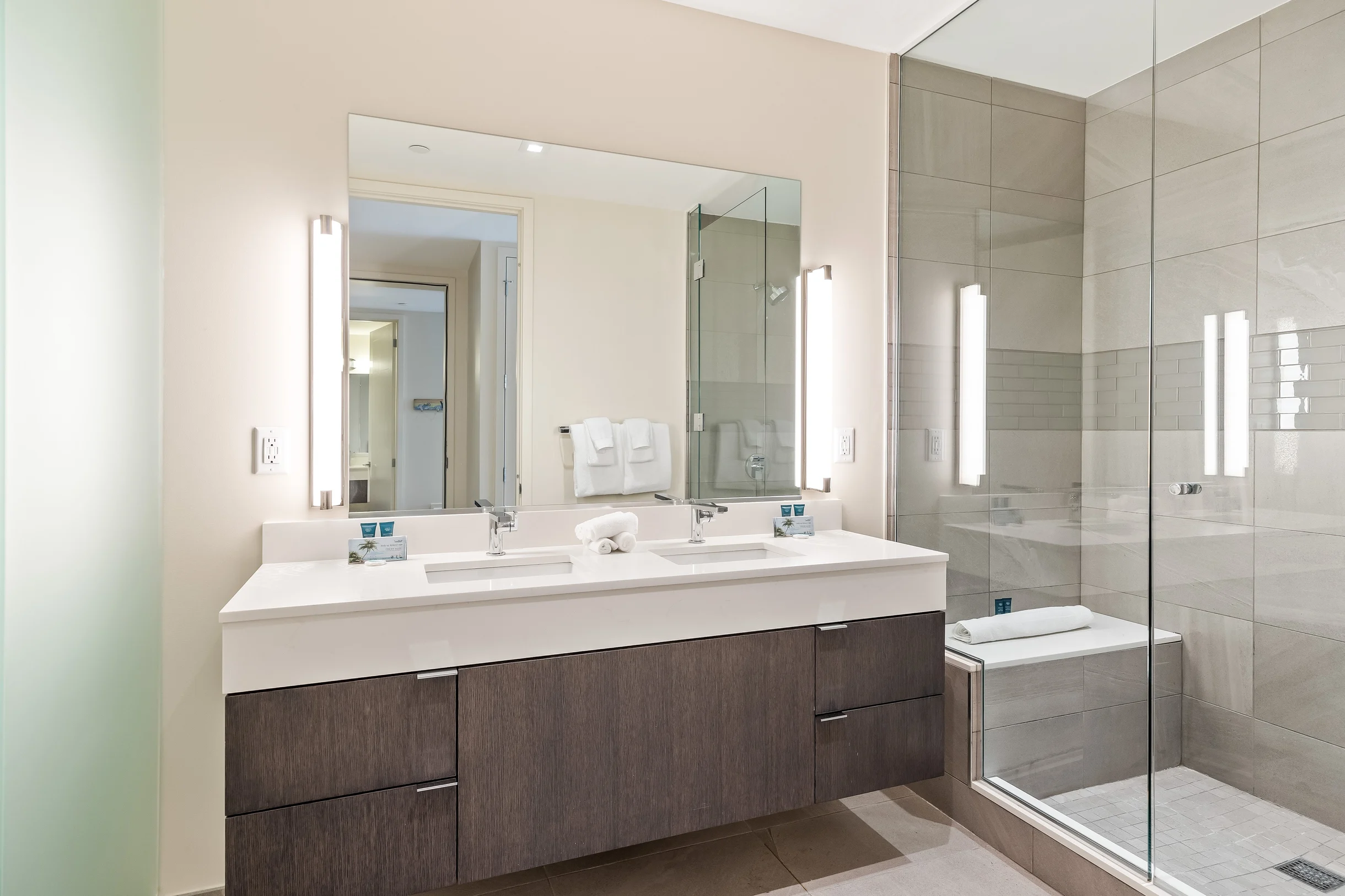 Wander Park City Glow #129