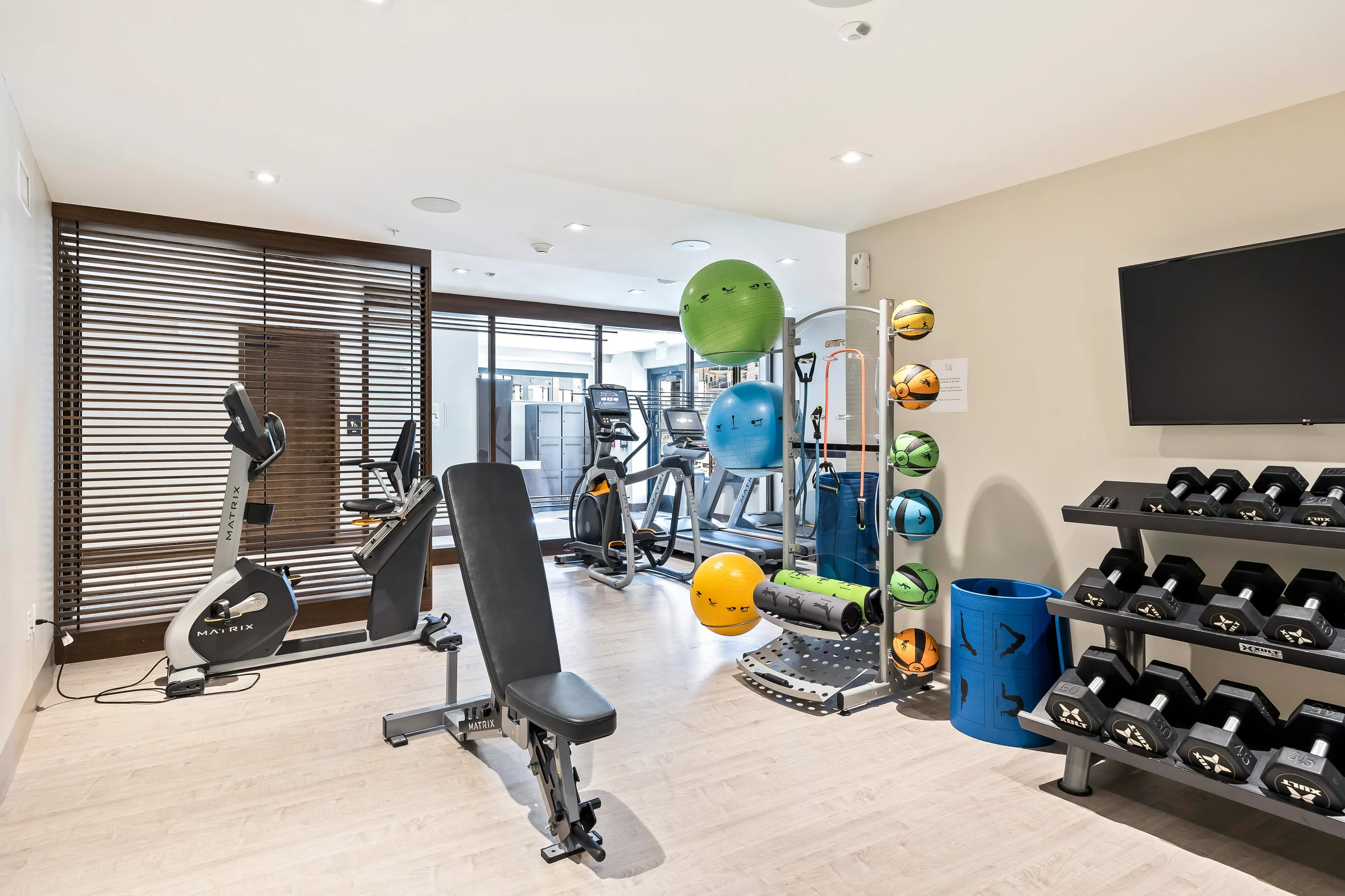 Wander Park City Glow #76