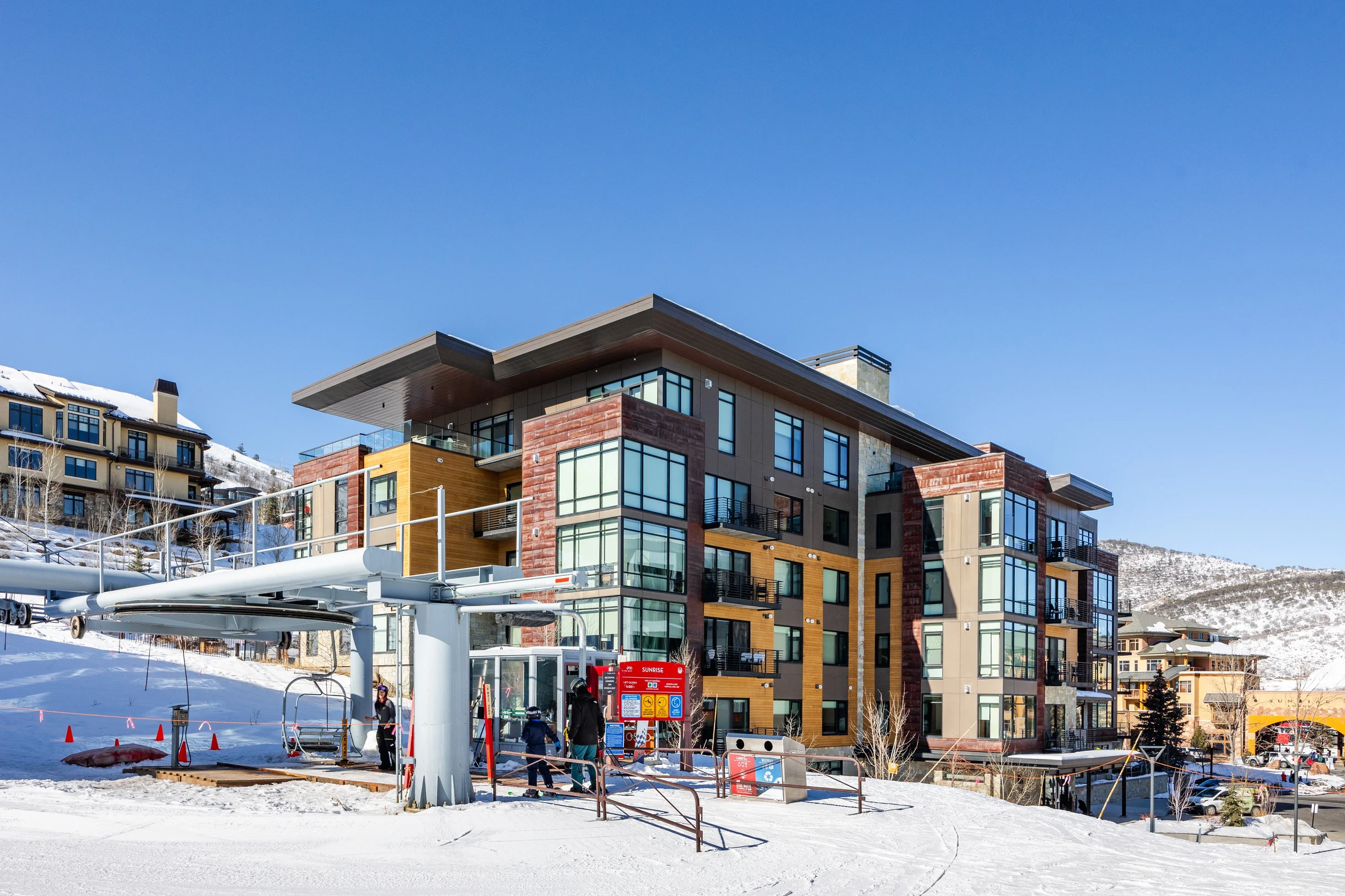 Wander Park City Glow #51