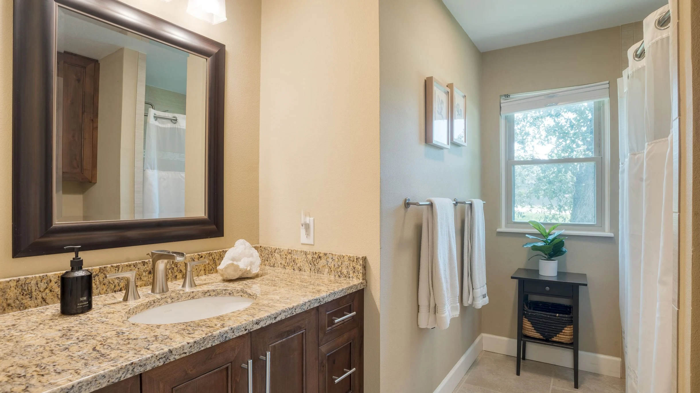 Wander Hudson Bend Shores #26