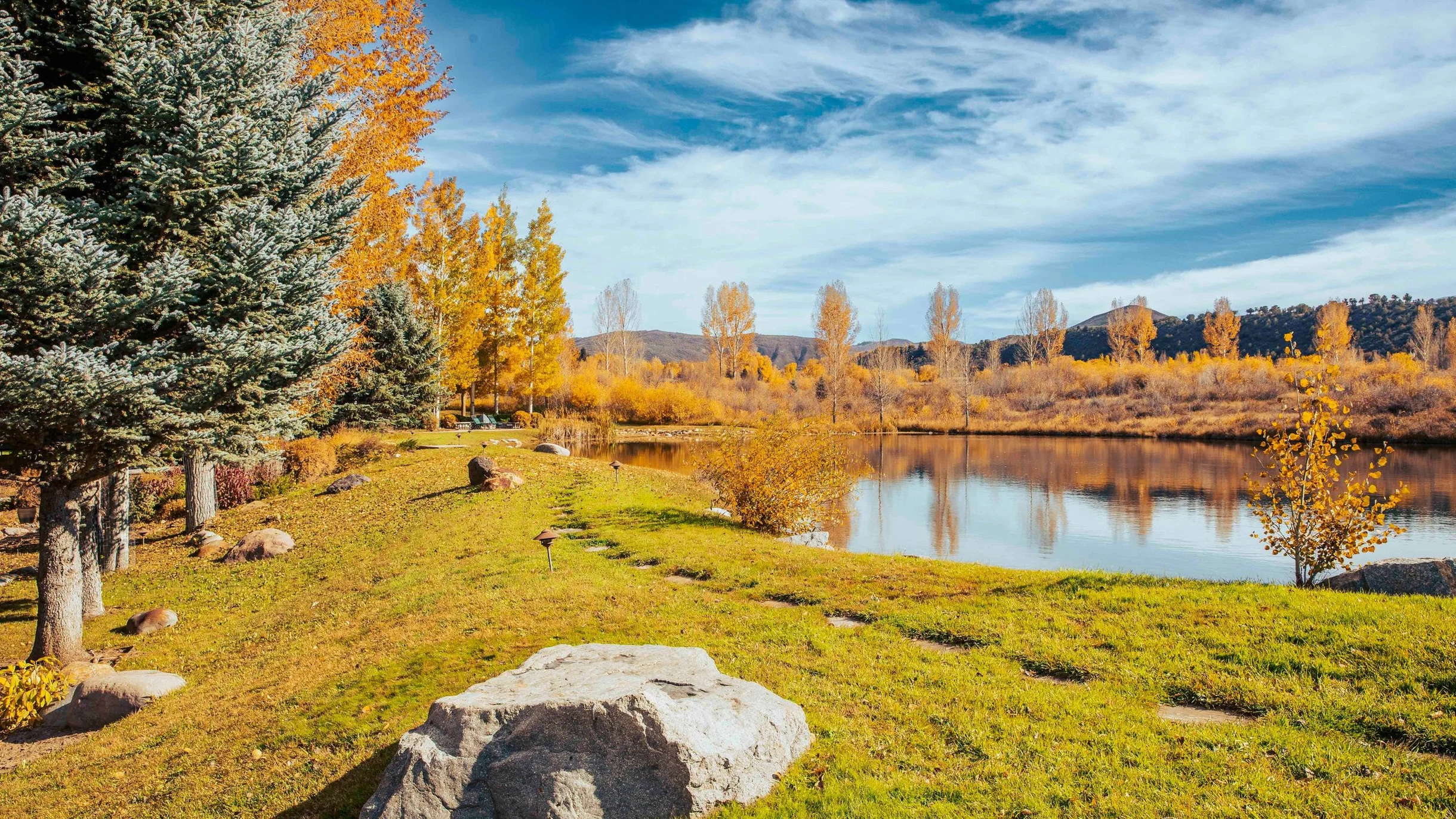 Wander Snowmass Peaks #90