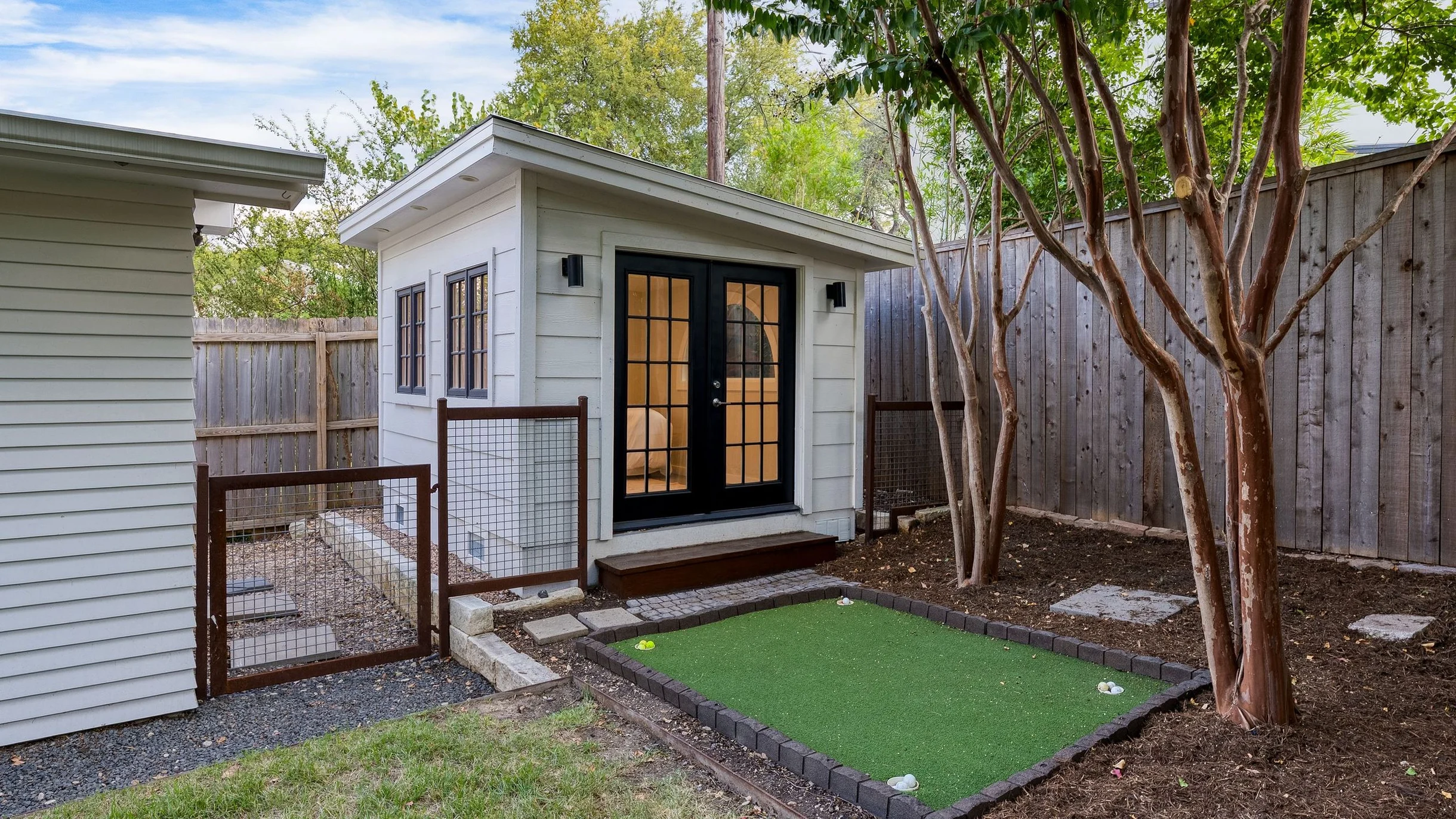 Wander Austin Leaf #81