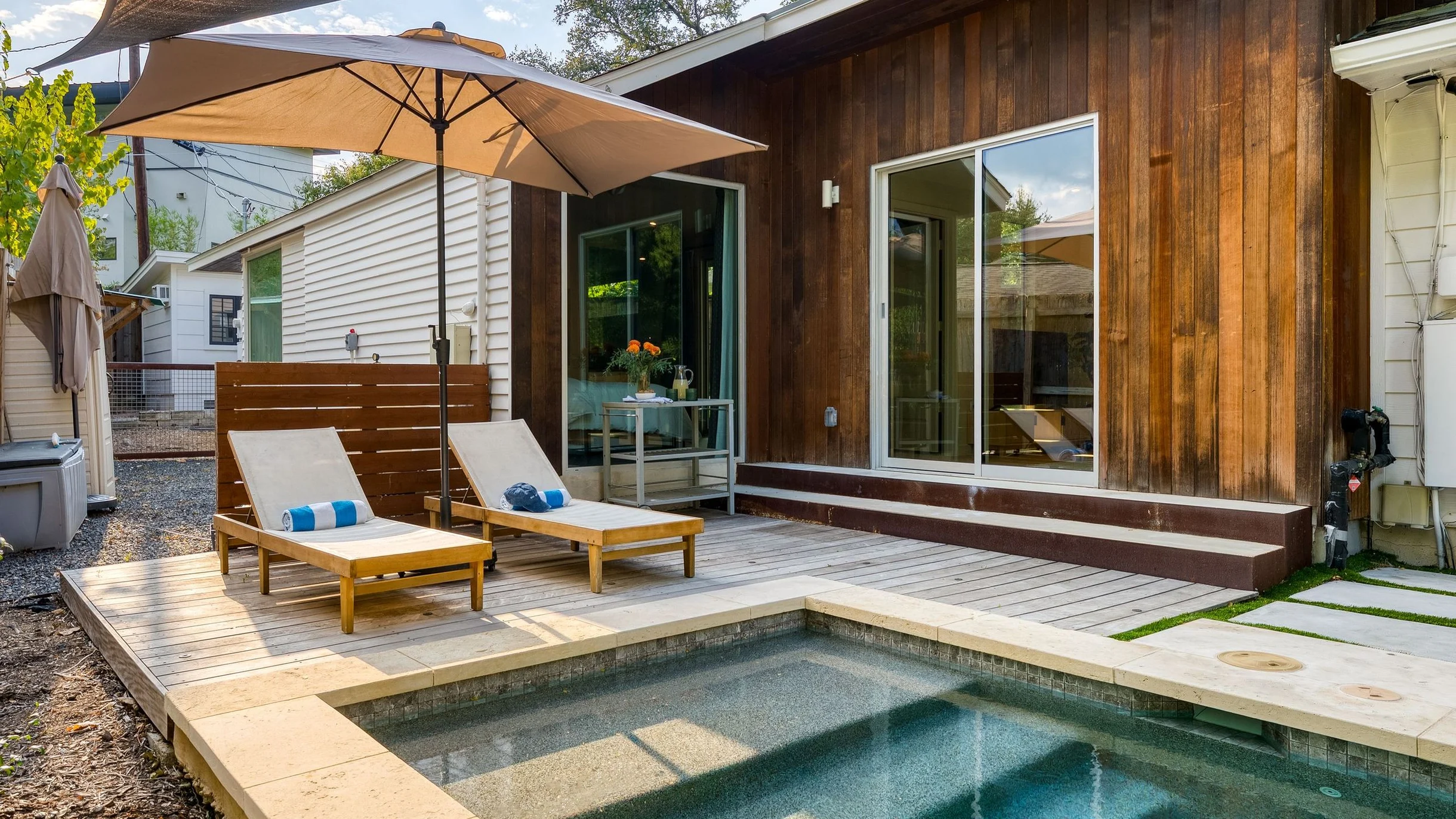 Wander Austin Leaf #96