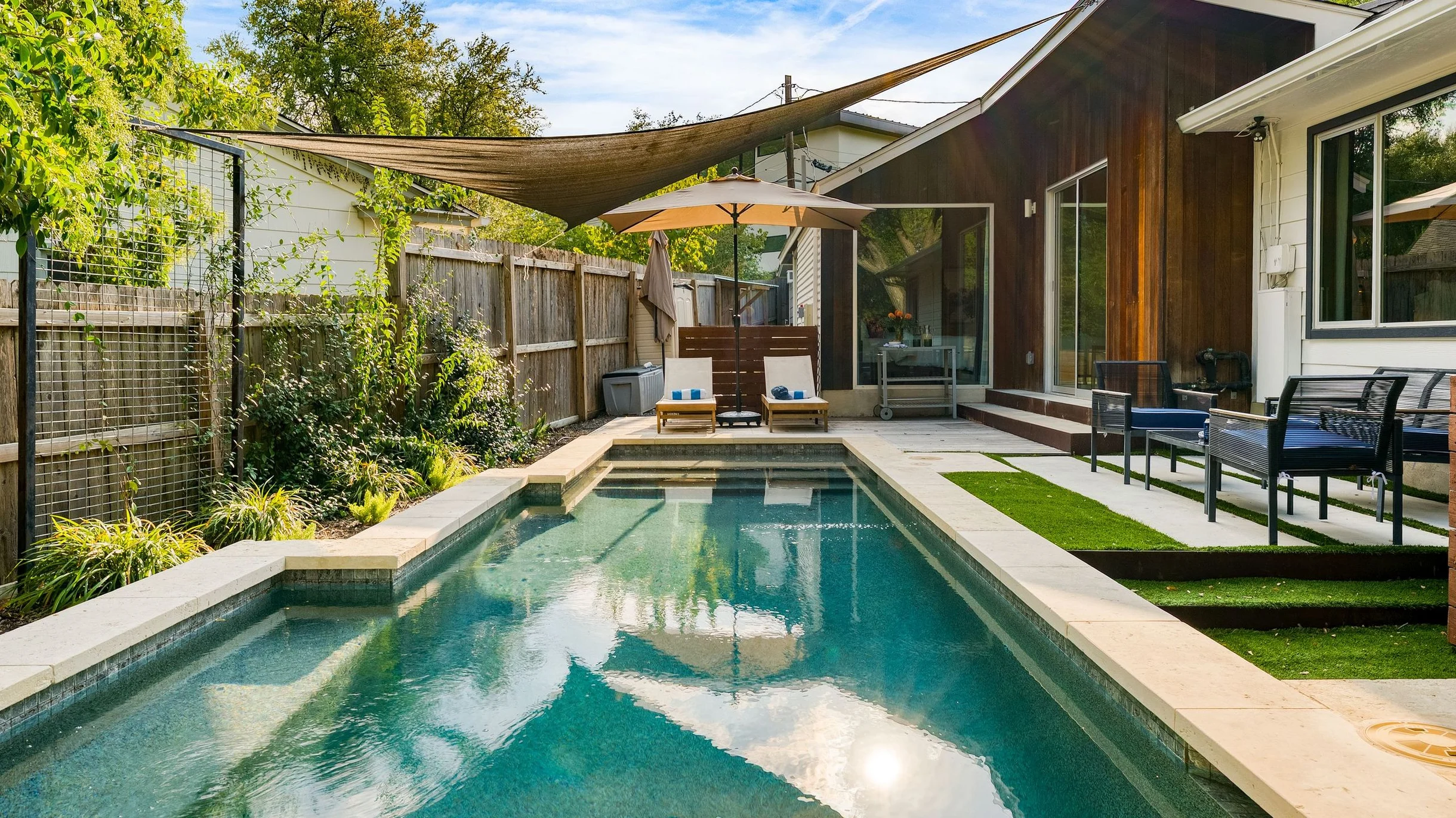 Wander Austin Leaf #100