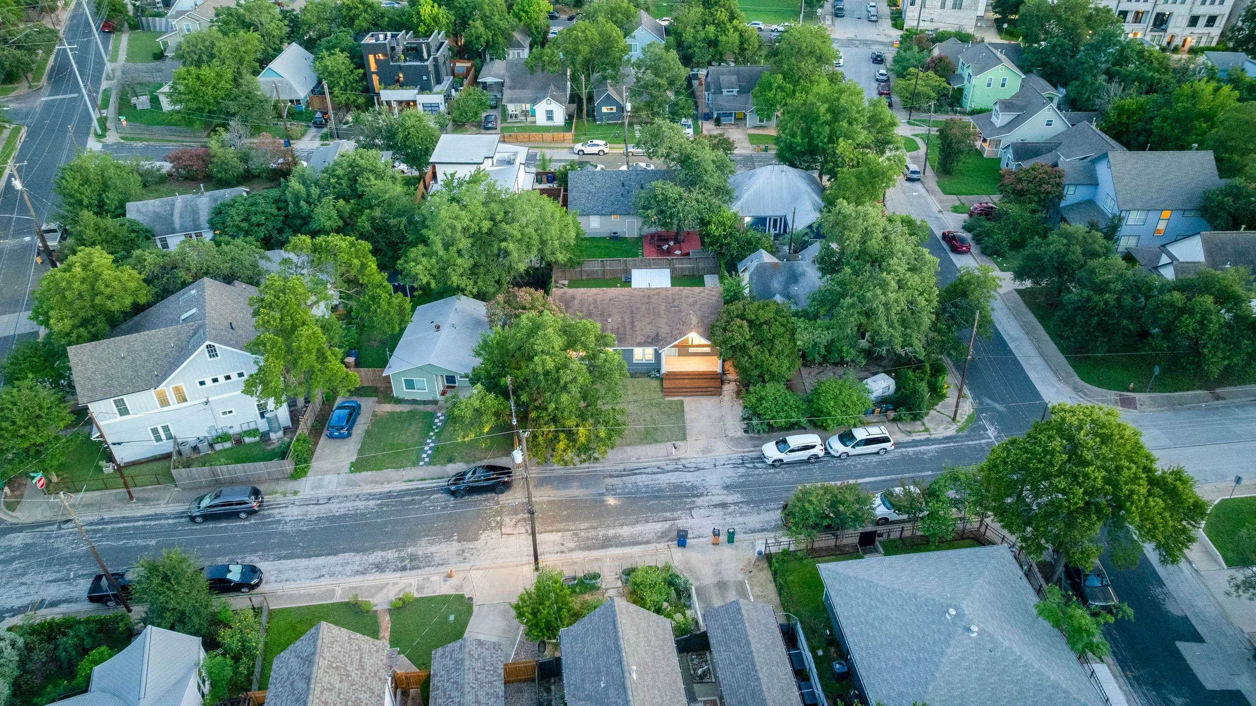Wander East Austin Glow #54