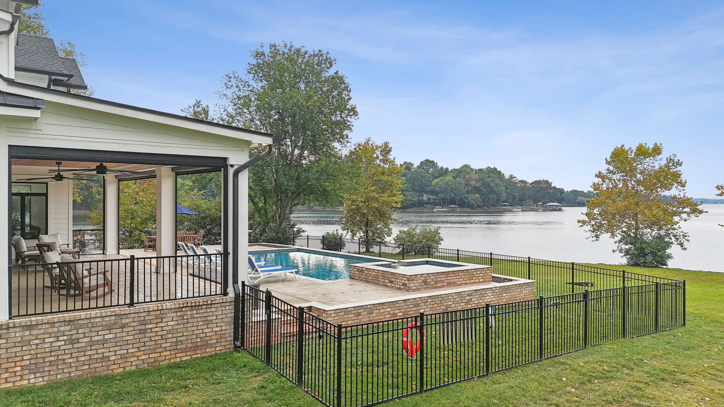 Luna's Lake Life #40