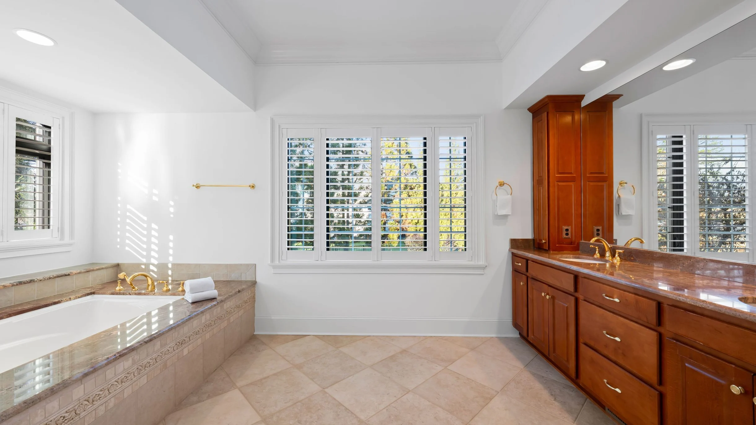 Wander Sloan Lake #85