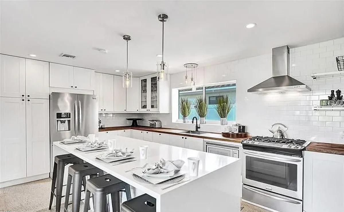 Wander Oakland Park Lagoon #47