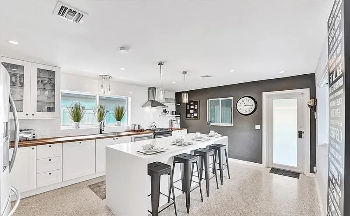 Wander Oakland Park Lagoon #45