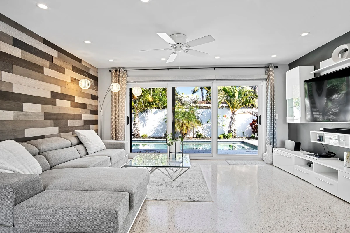 Wander Oakland Park Lagoon #61