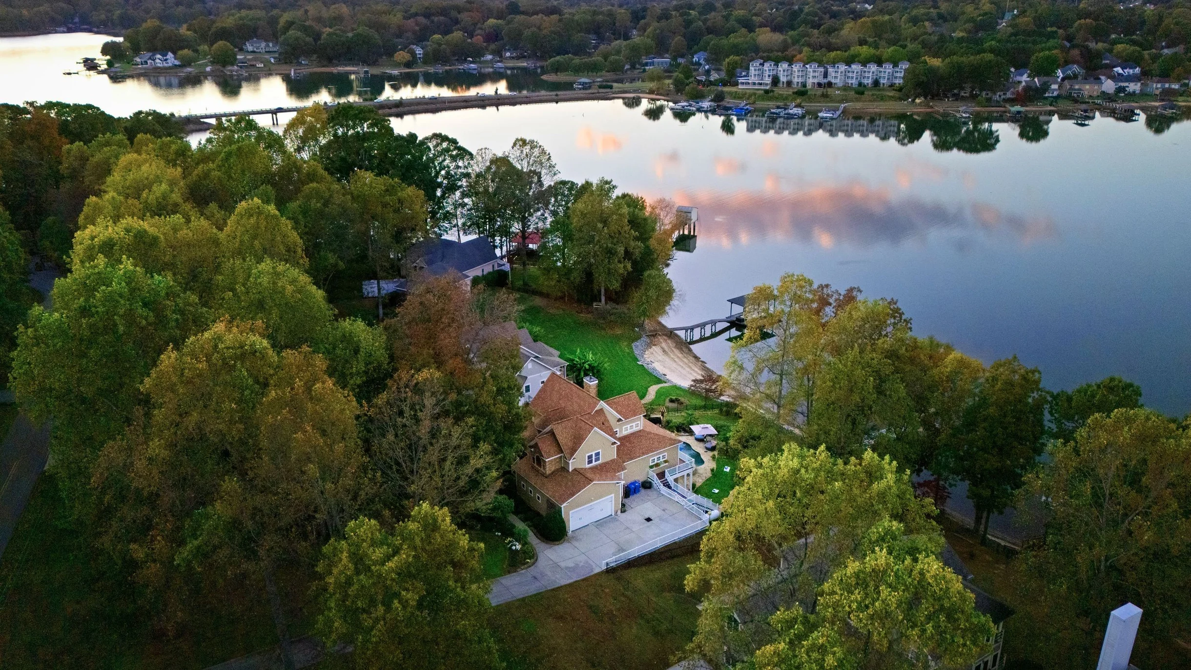 Wander Lake Norman Sanctuary #103