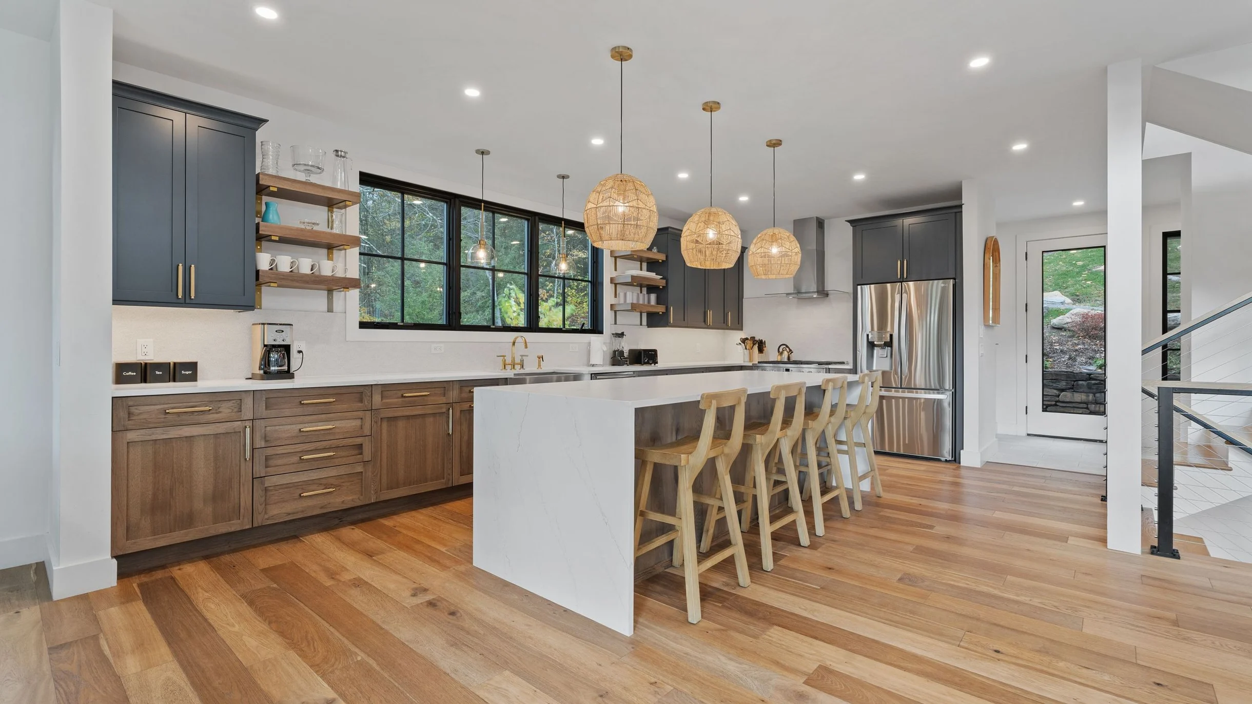 Wander Monterey Lakeview #111