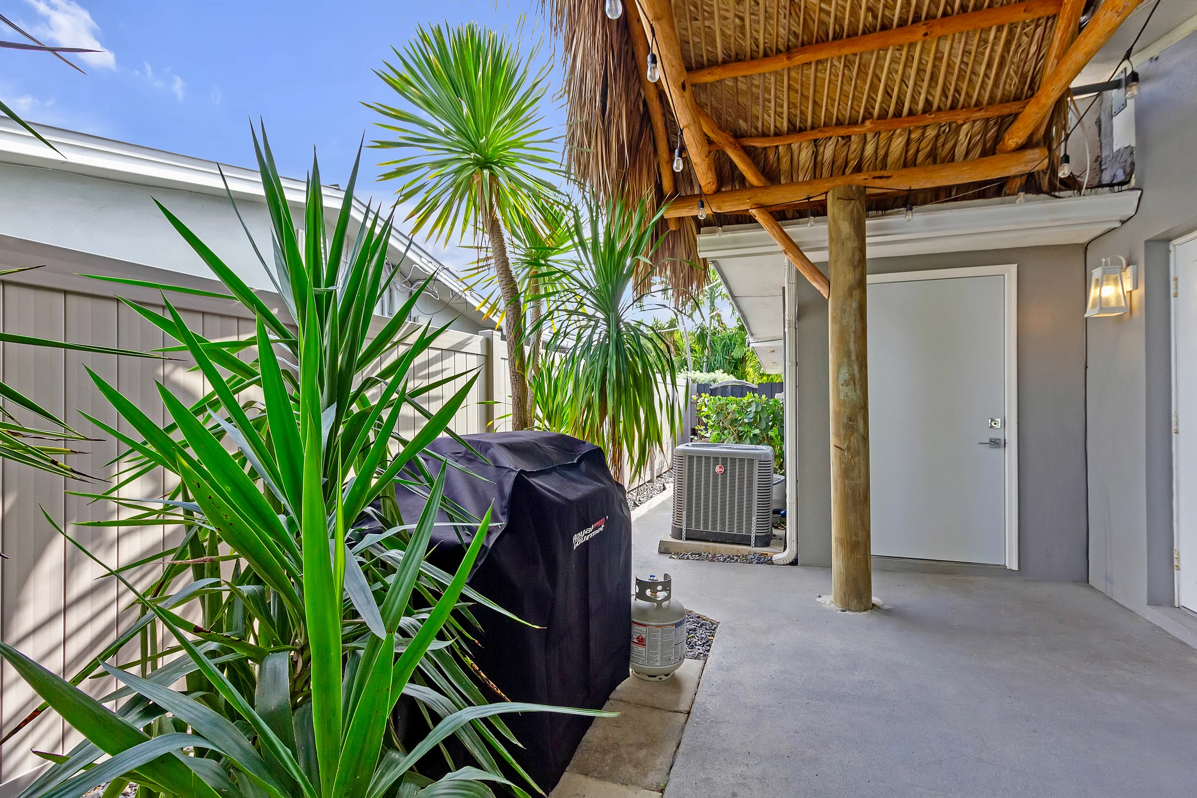 Wander Wilton Manors River #84