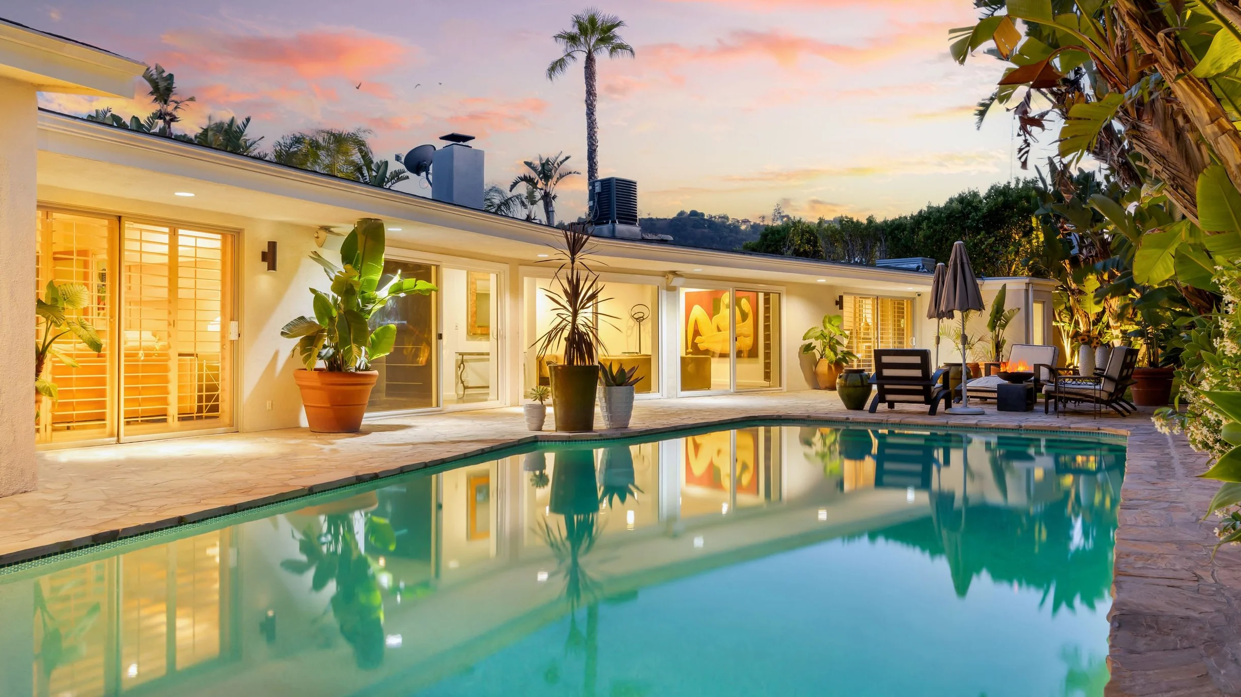 Wander Hollywood Hills Enclave #111