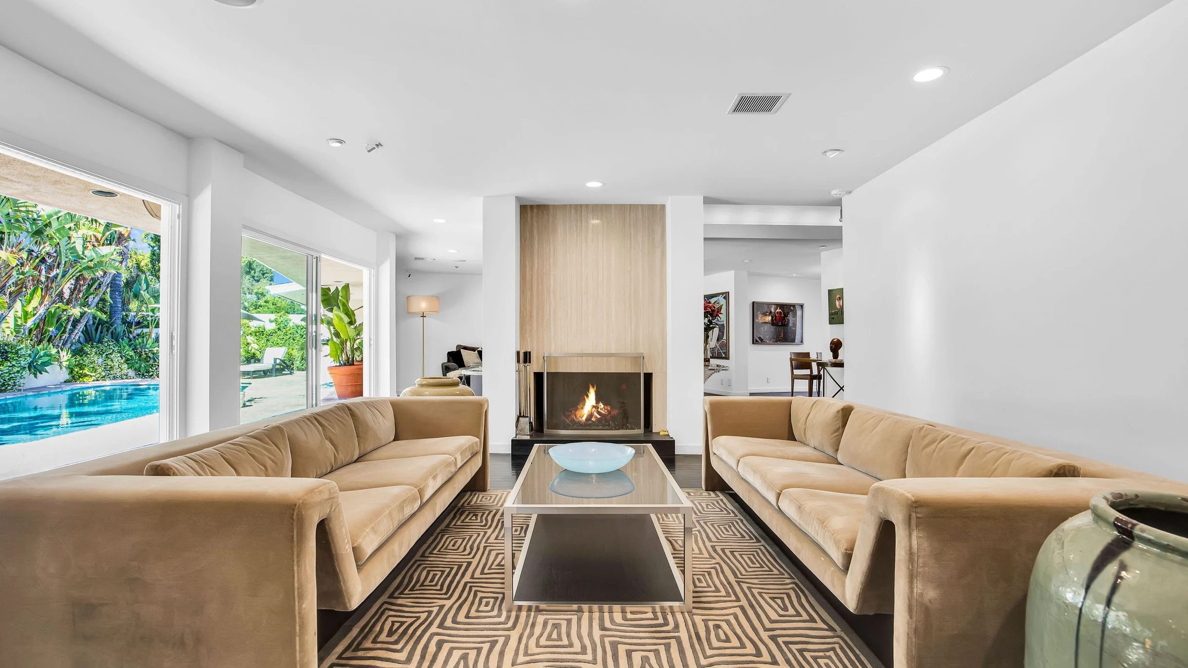 Wander Hollywood Hills Enclave #110
