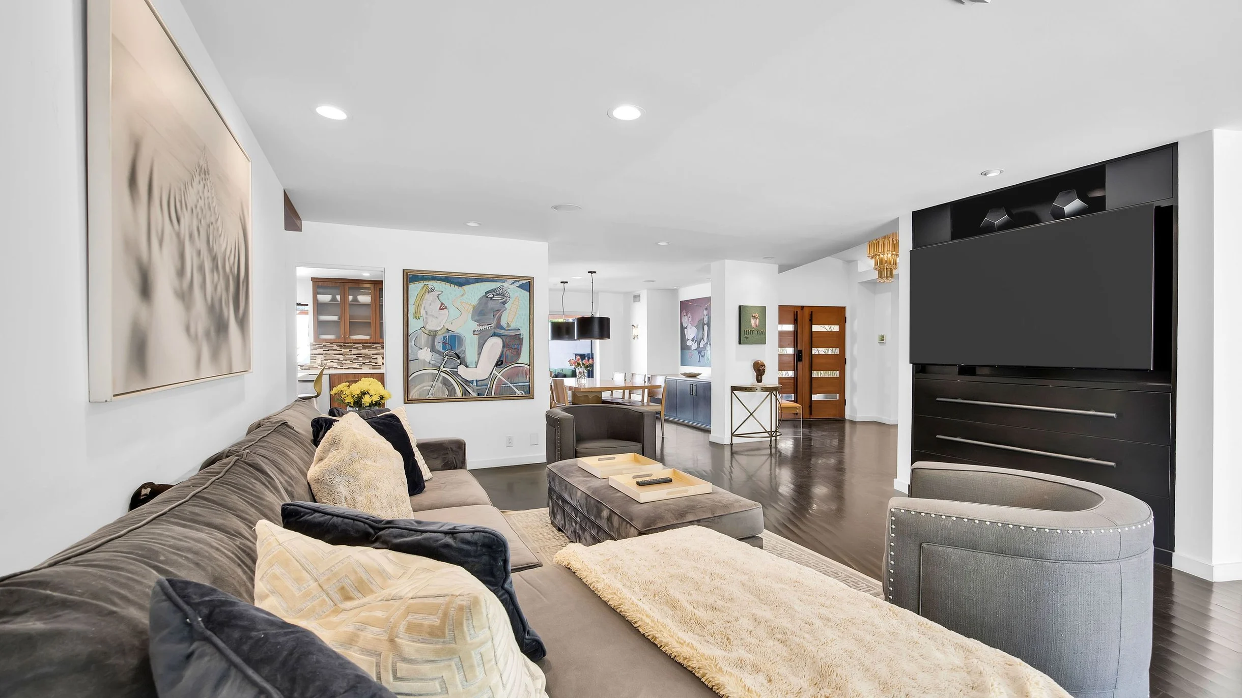 Wander Hollywood Hills Enclave #116