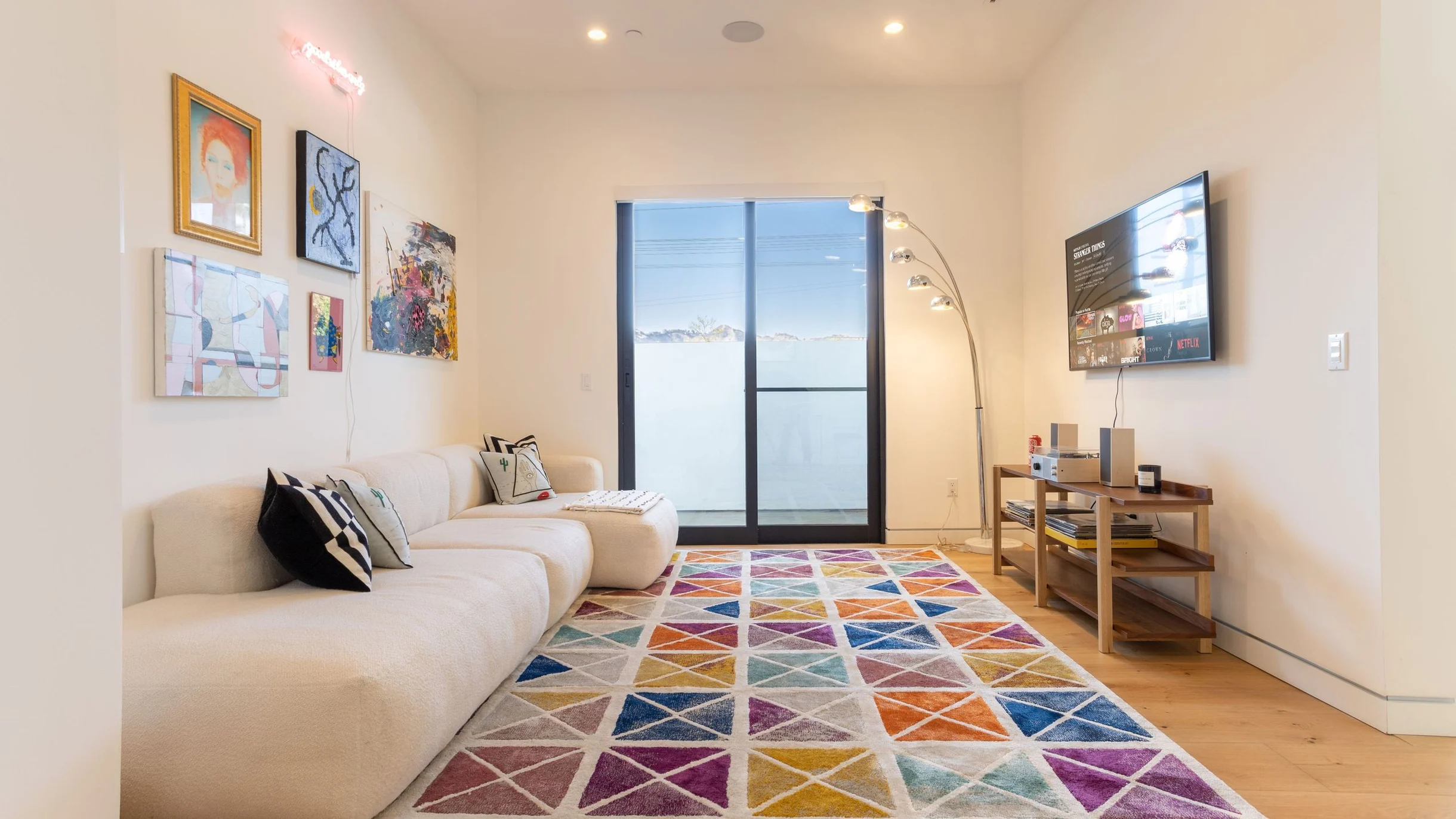 Wander West Hollywood Sunset #105