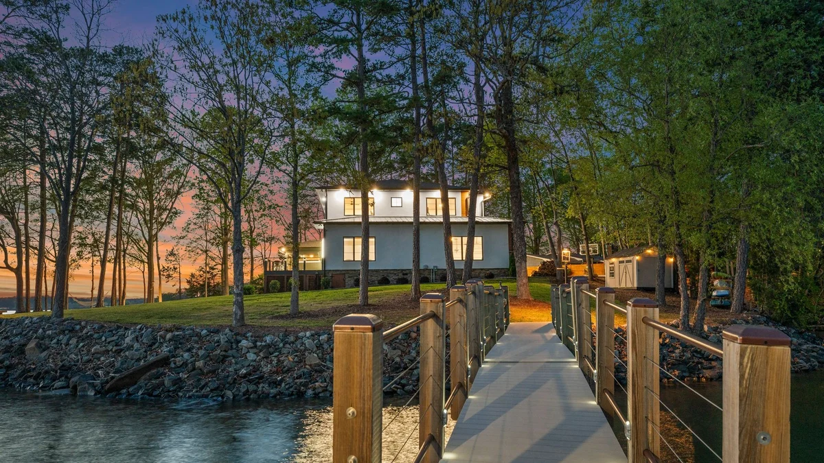 Wander Lake Norman Peninsula #39