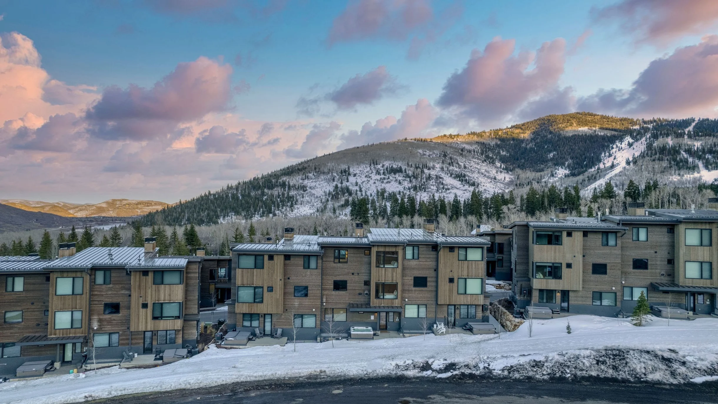 Wander Canyons Village Ridgeline #64