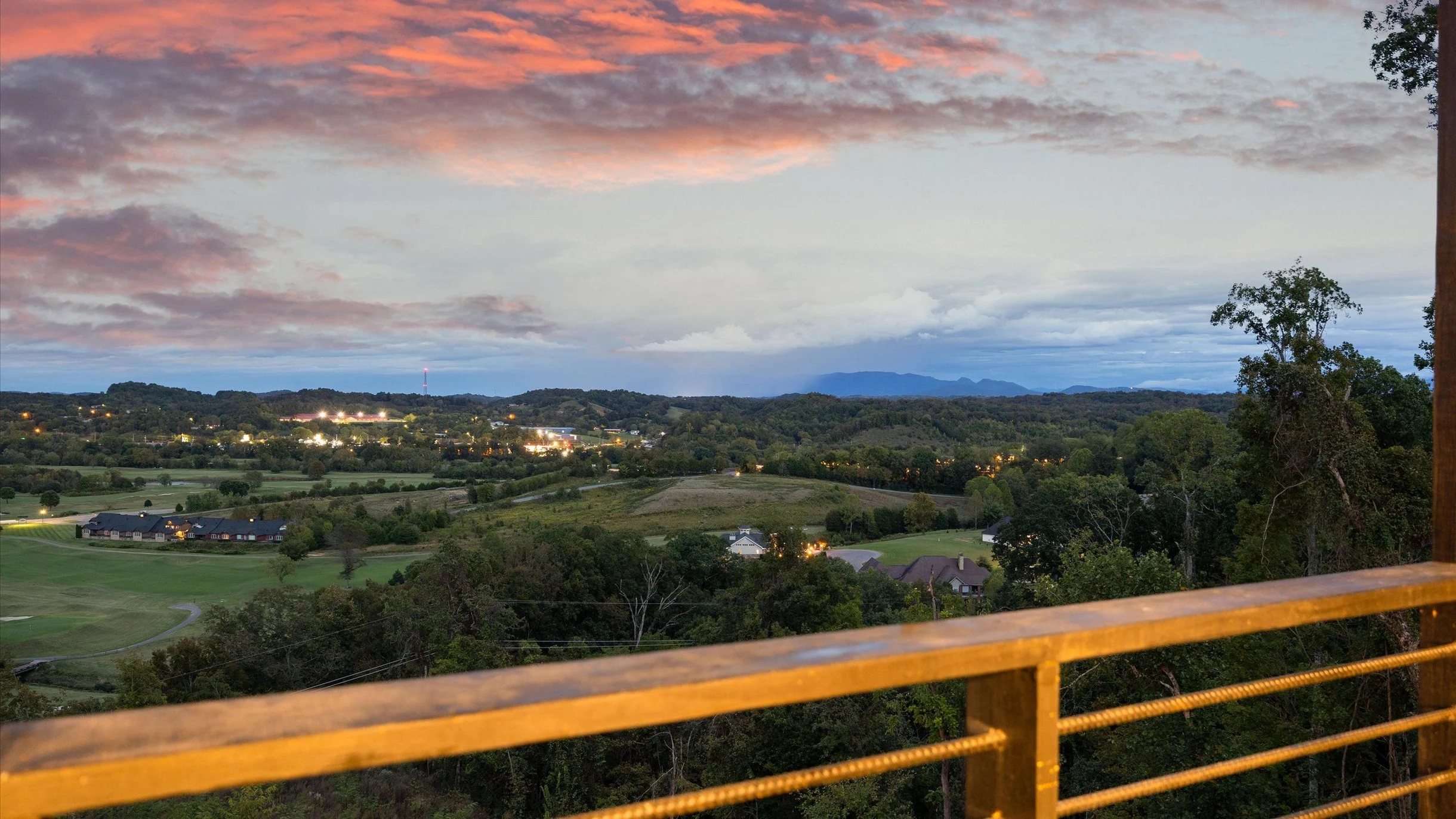 Wander Sevierville Mountain Retreat #103