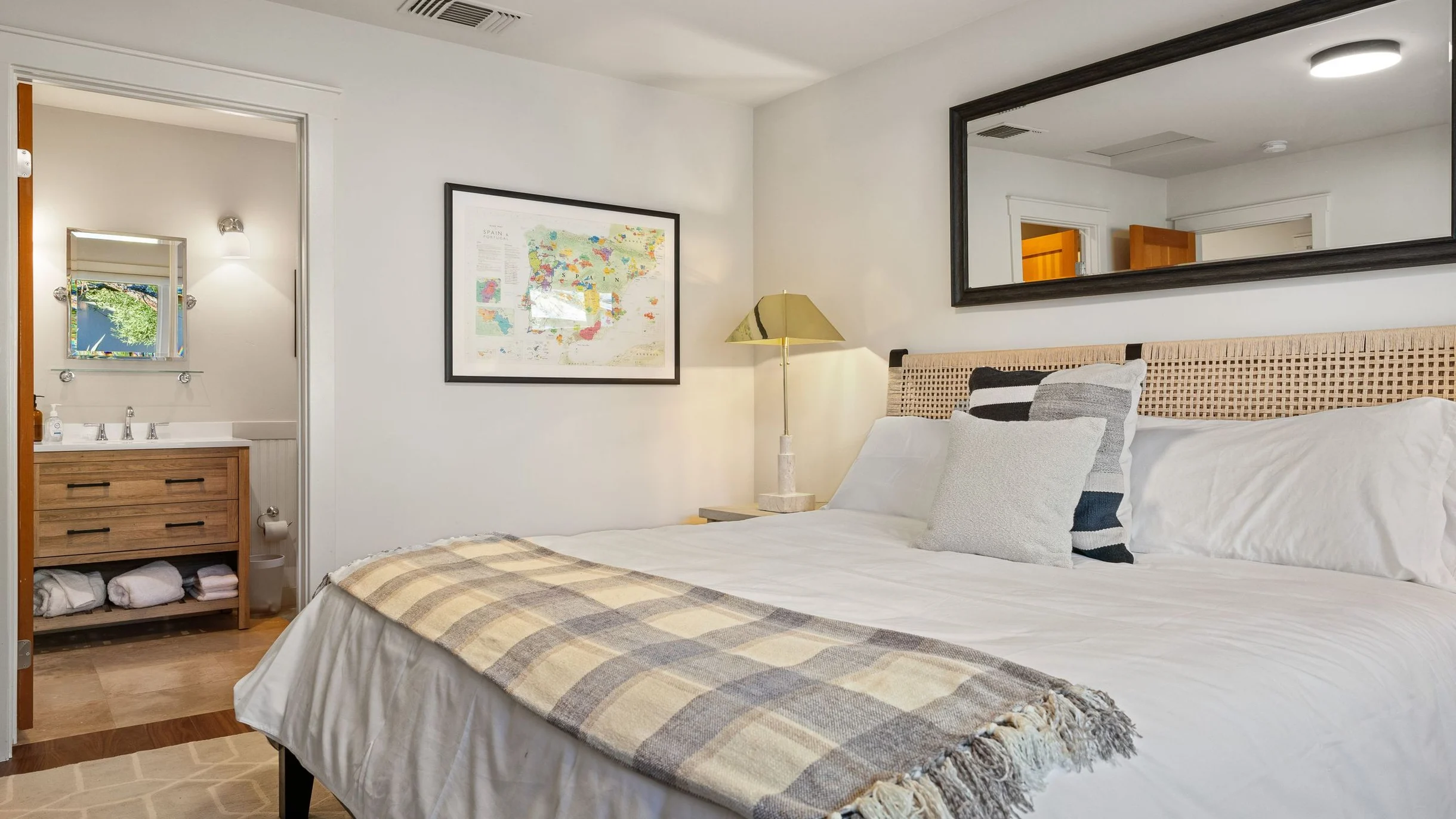 Wander Paso Robles Vines #70