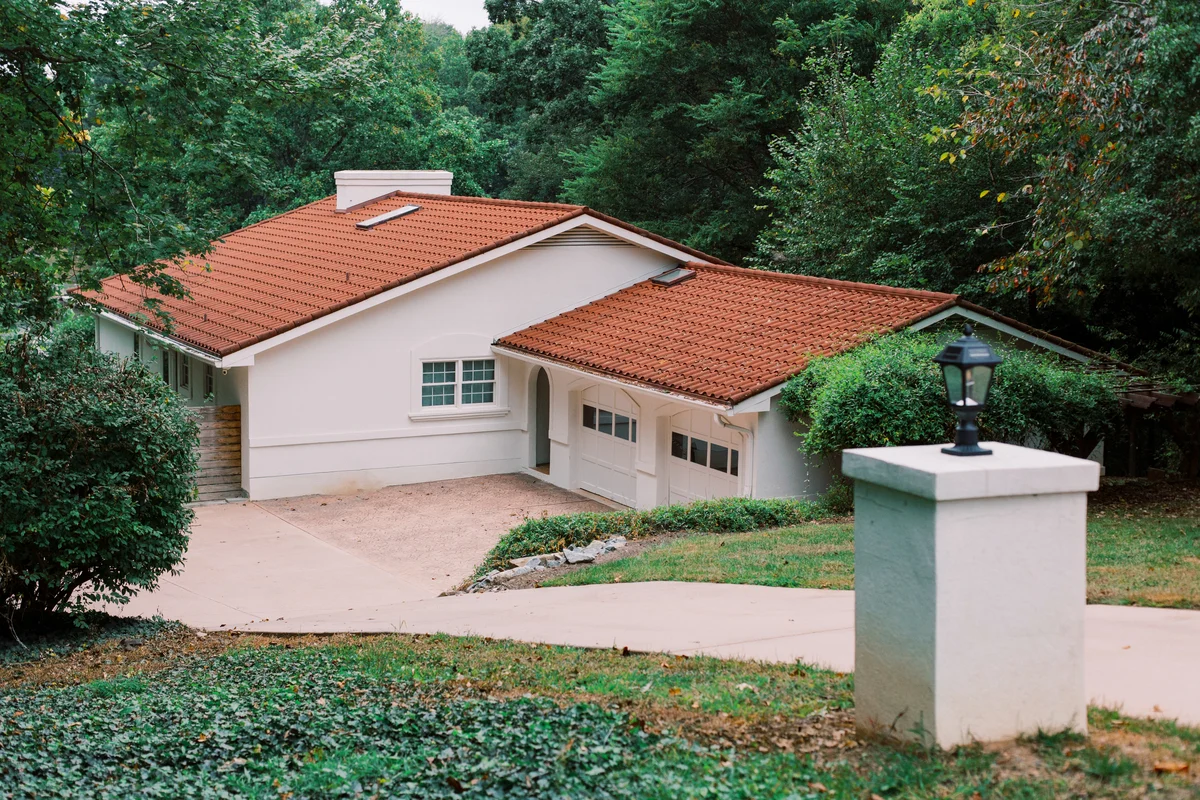 Wander Hickory Point Shores