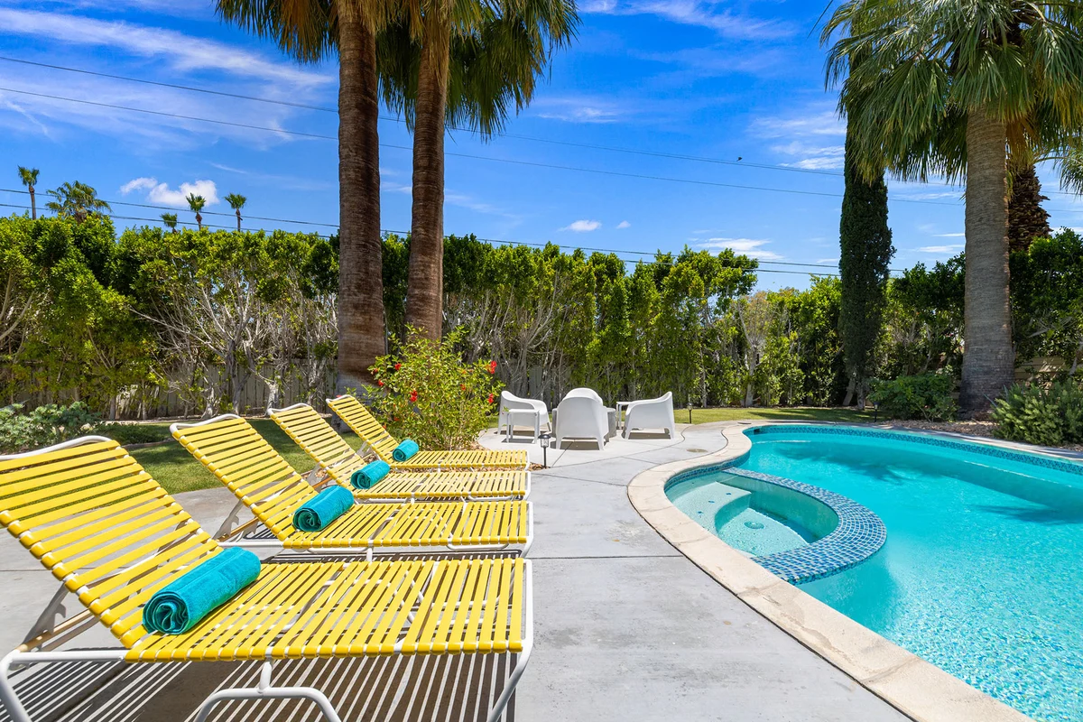 Wander Palm Springs Pinnacle #78