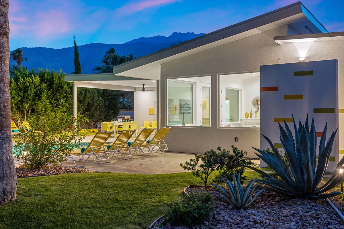 Wander Palm Springs Pinnacle #60