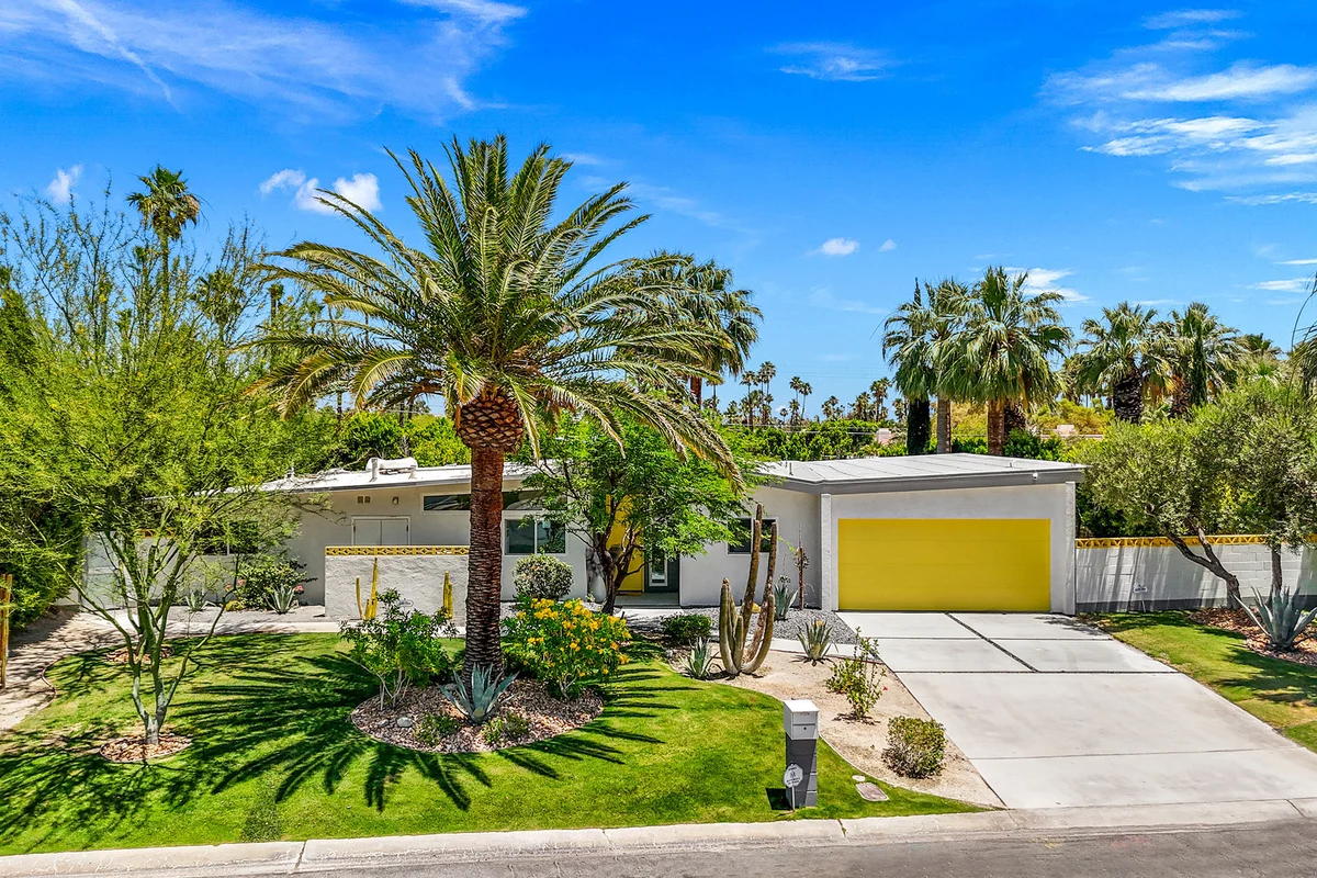 Wander Palm Springs Pinnacle #89