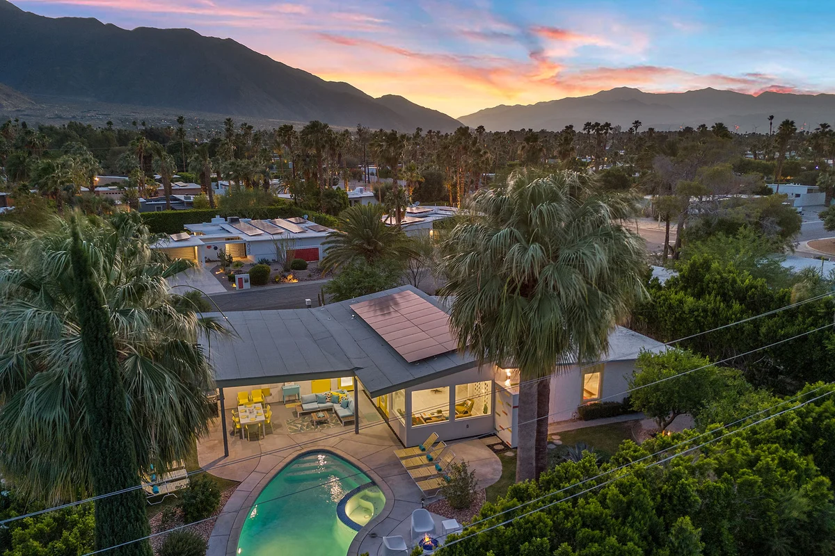 Wander Palm Springs Pinnacle #83