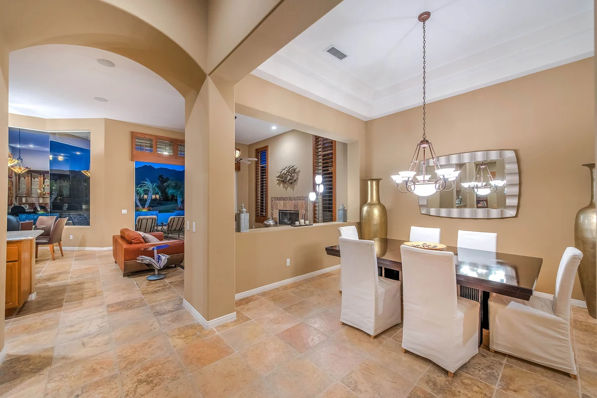 Wander La Quinta Golden #33