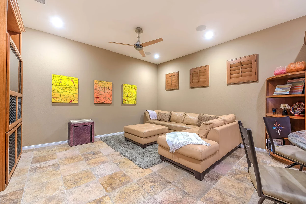 Wander La Quinta Golden #90