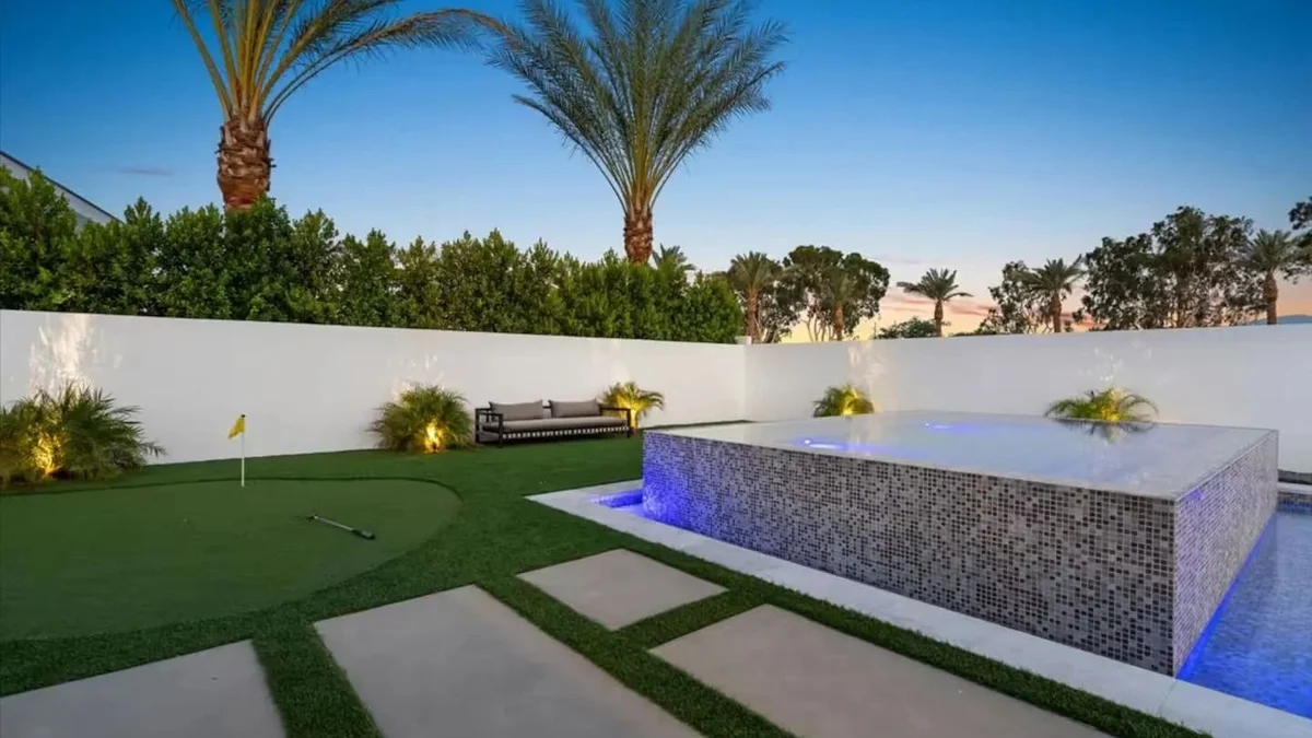 Wander Indio Date Palms #64