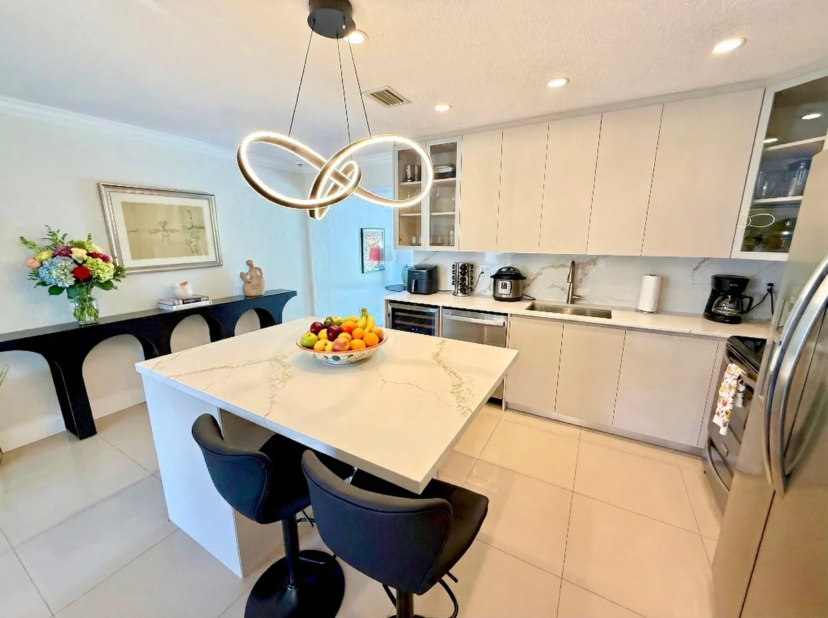 Wander Island City Retreat #26