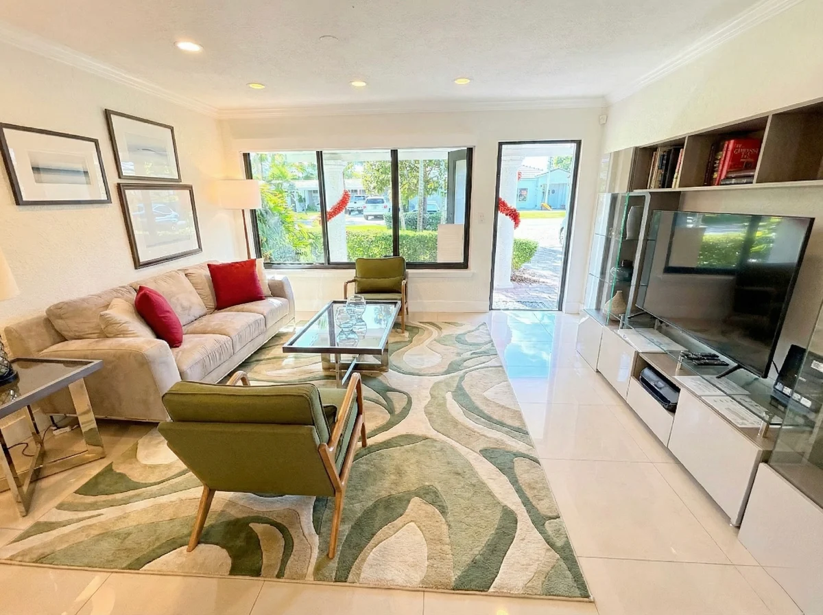 Wander Island City Retreat #31