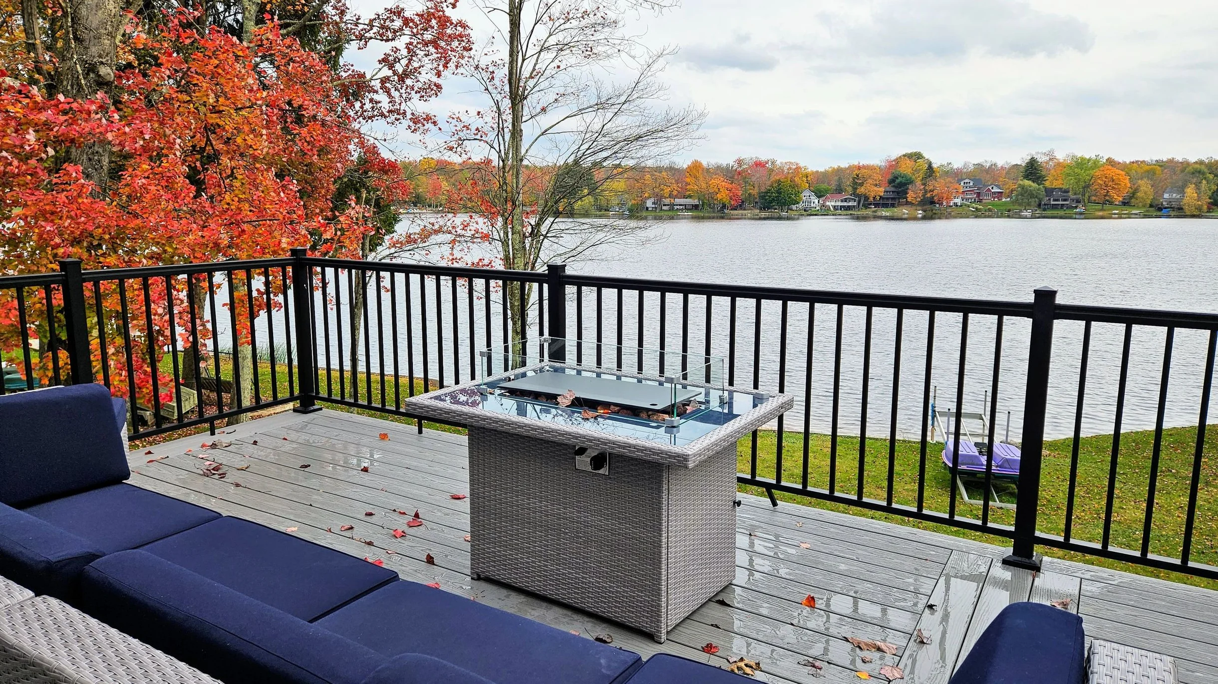Wander White Haven Lakeview #90