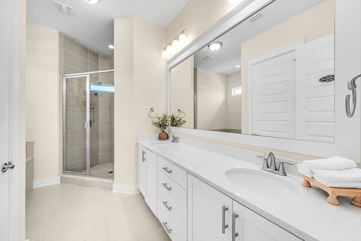 Wander Inlet Lighthouse Vista #85