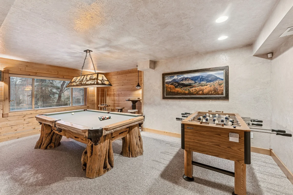 Escape Lodge #72